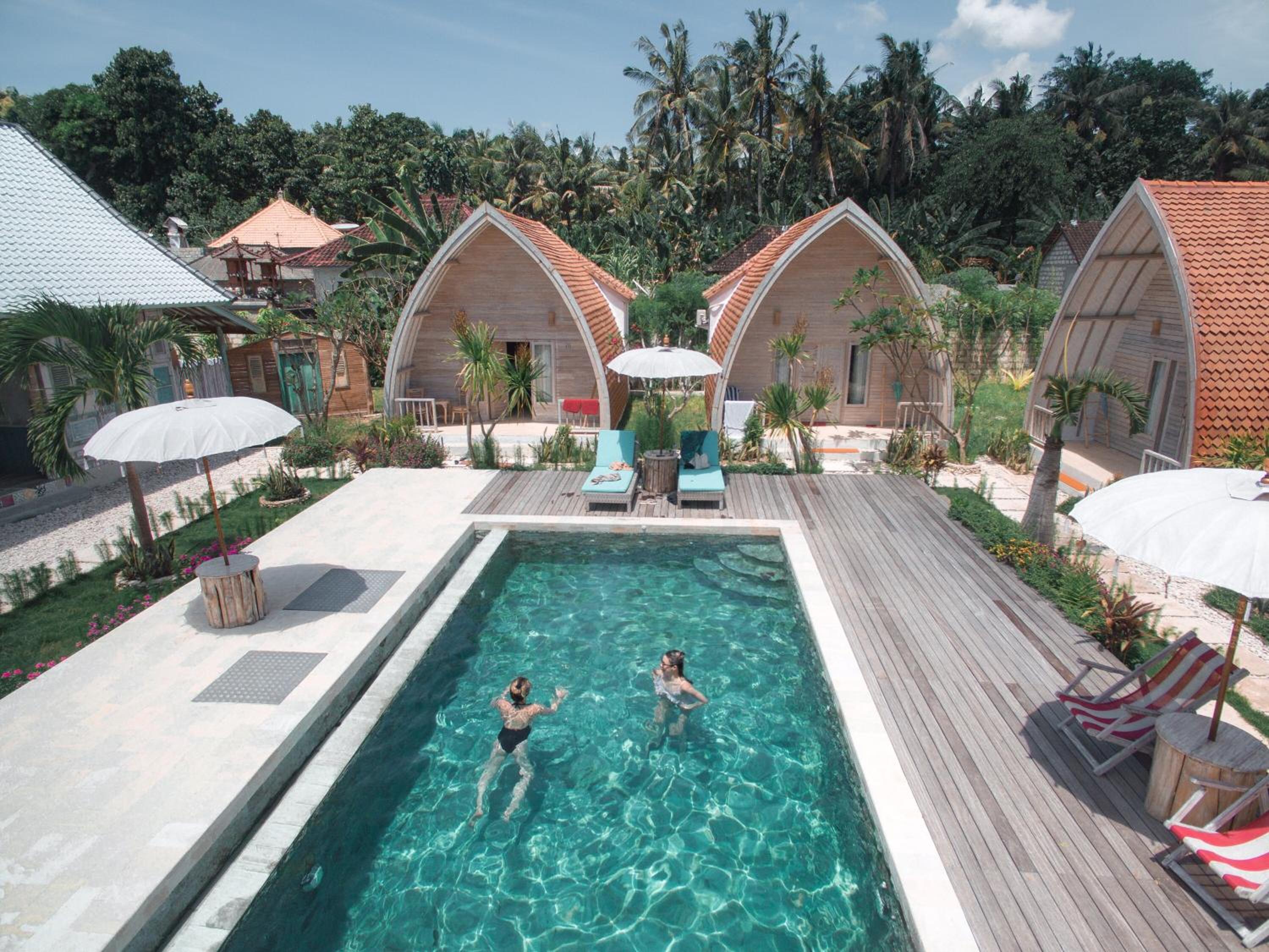 La Roja Bungalows