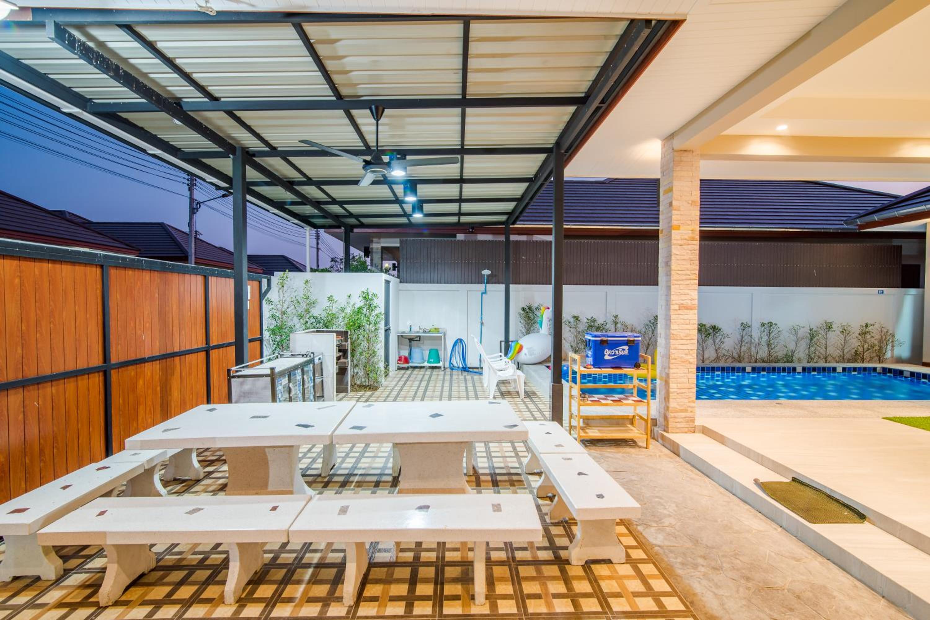 Greenview Pool Villa Cha-am