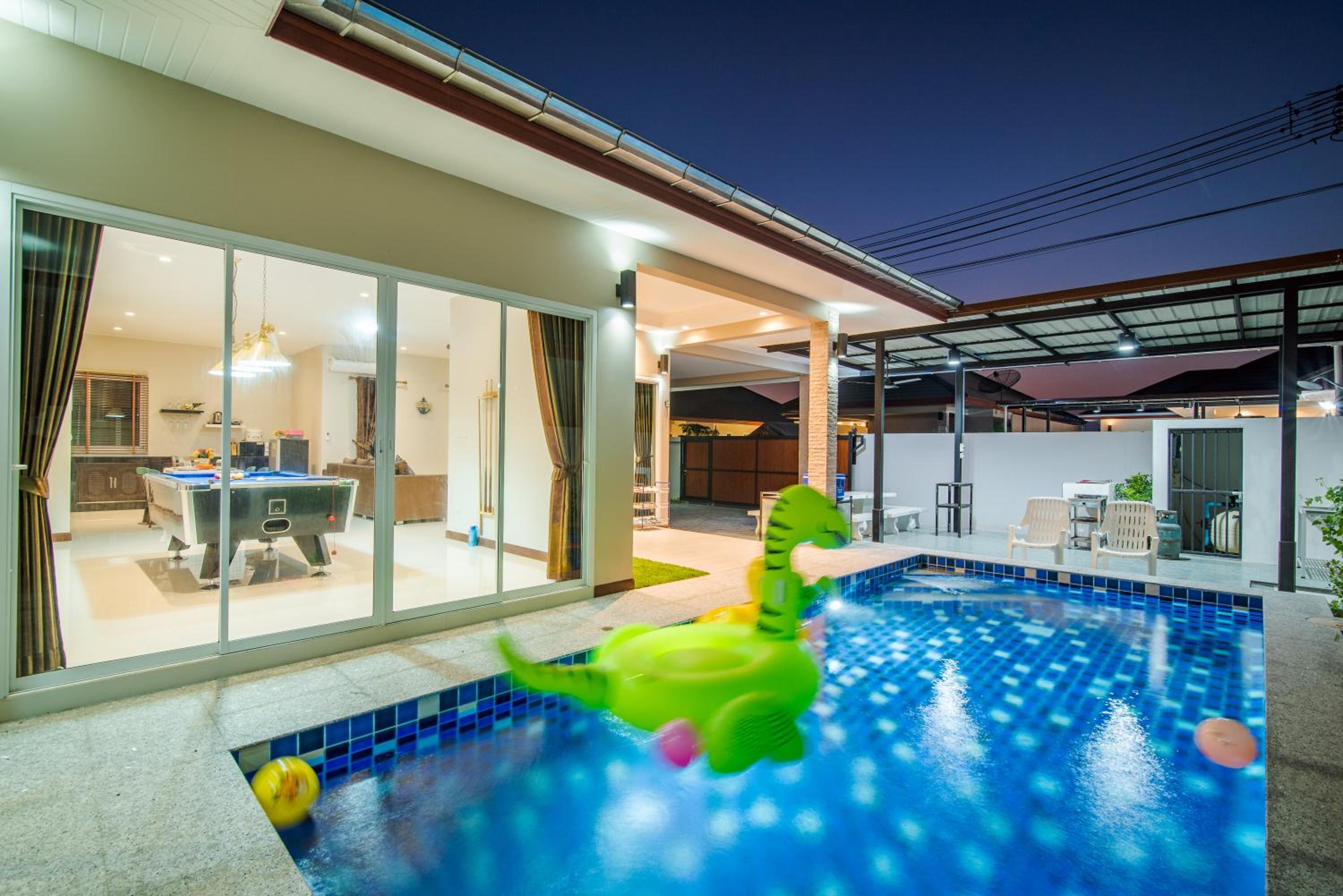 Greenview Pool Villa Cha-am