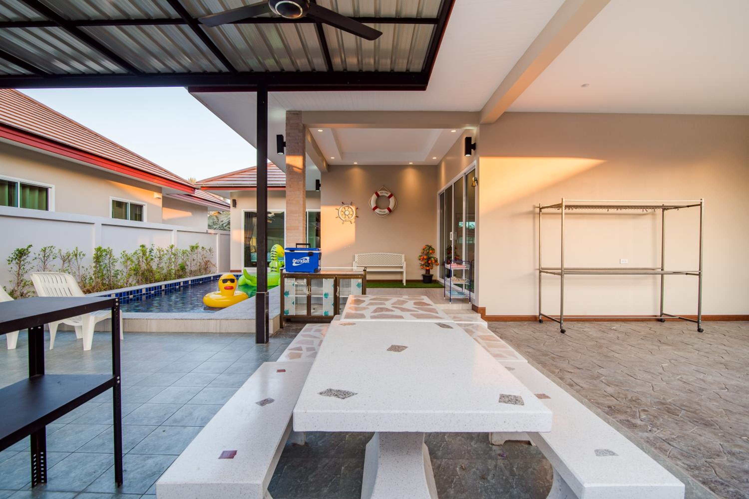 Greenview Pool Villa Cha-am