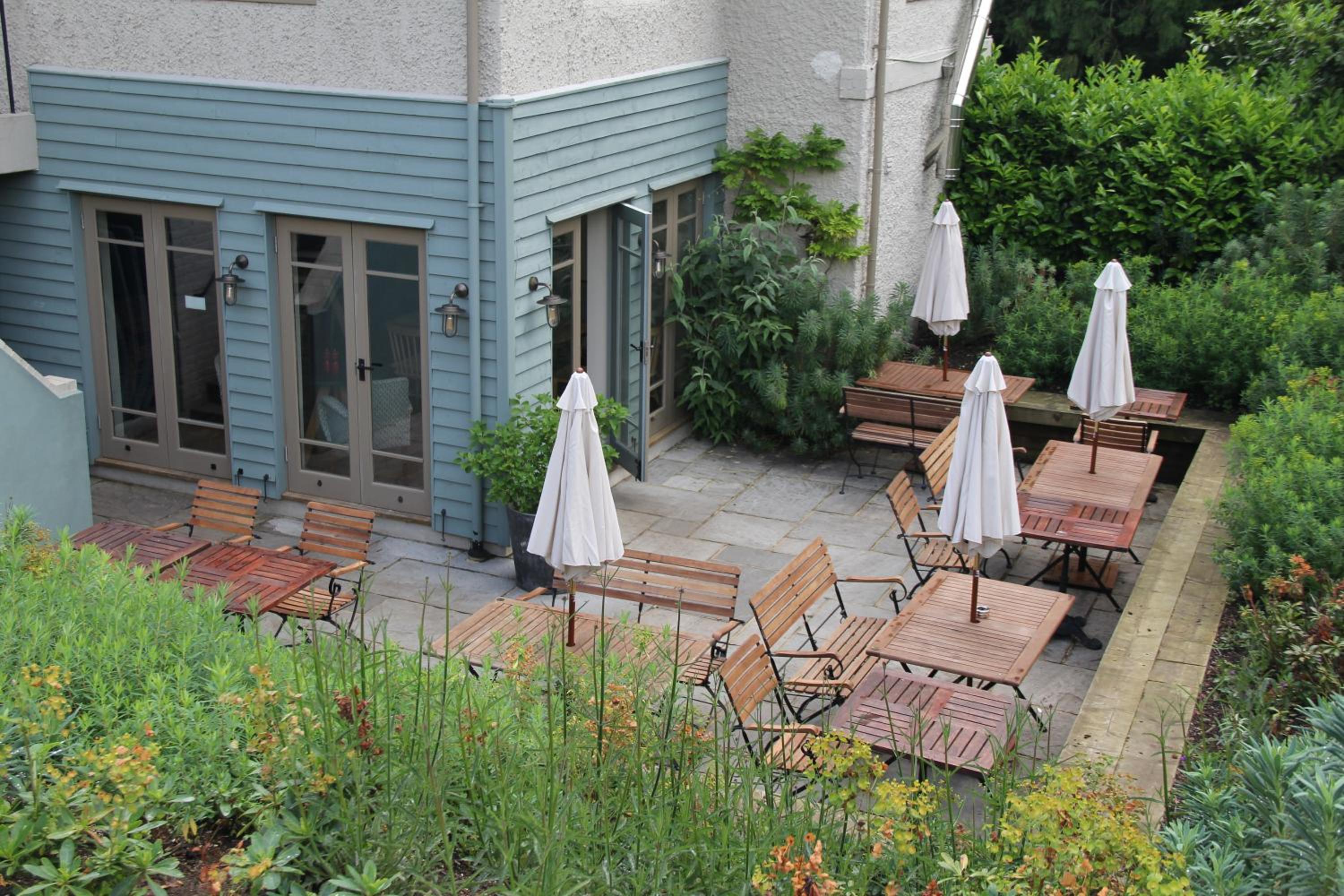 Farnham Vacations - Bel And The Dragon-Churt - Property Image 18