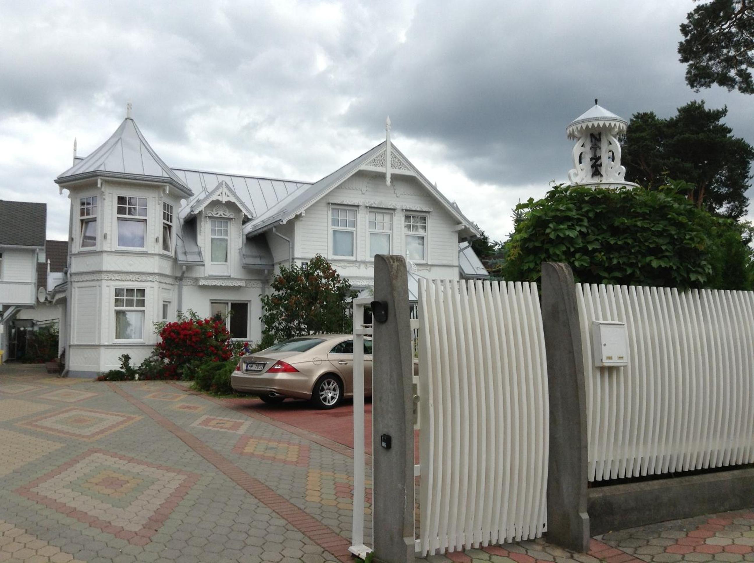 Photo 43