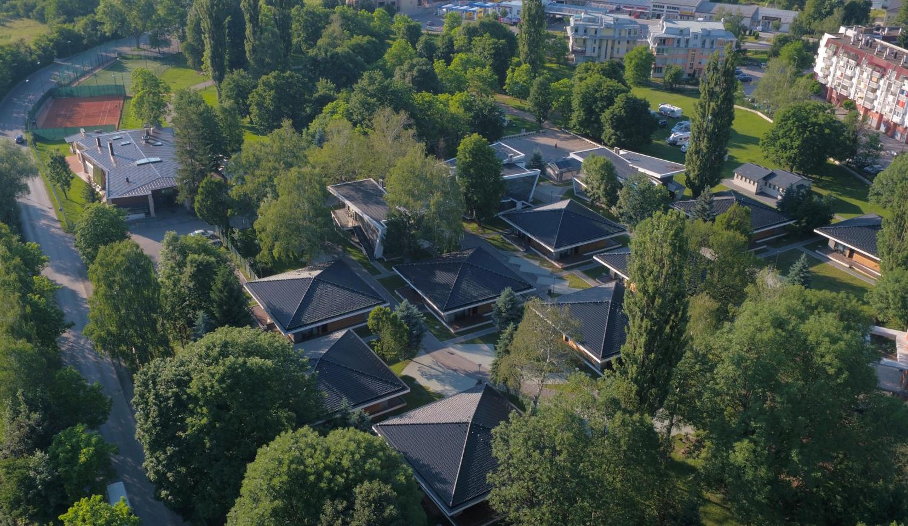 Villas and apartments Oaza