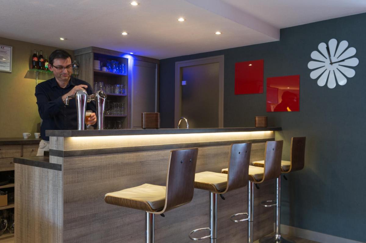 hotel reception