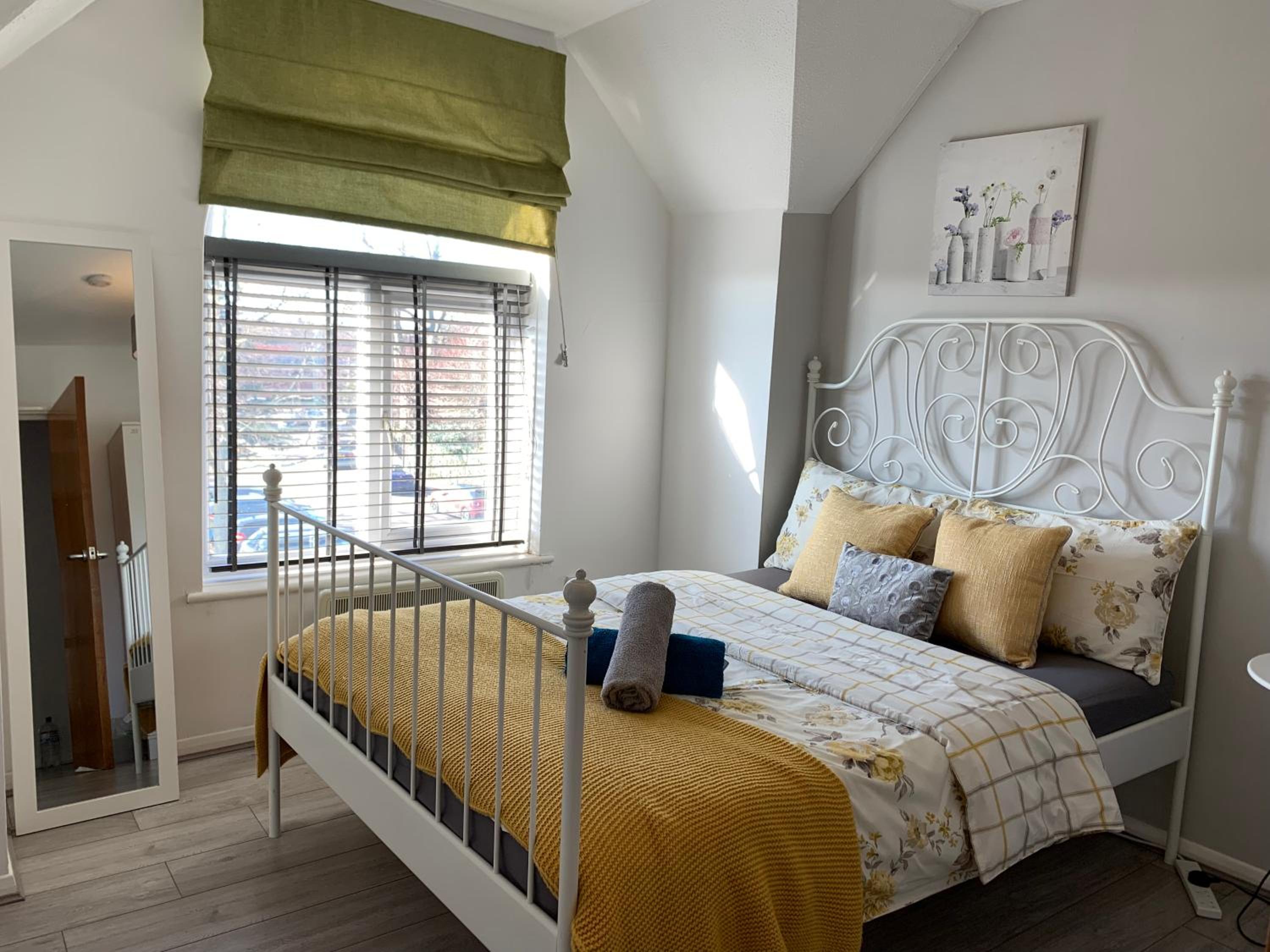 Eskdaill Place Apartment view 3