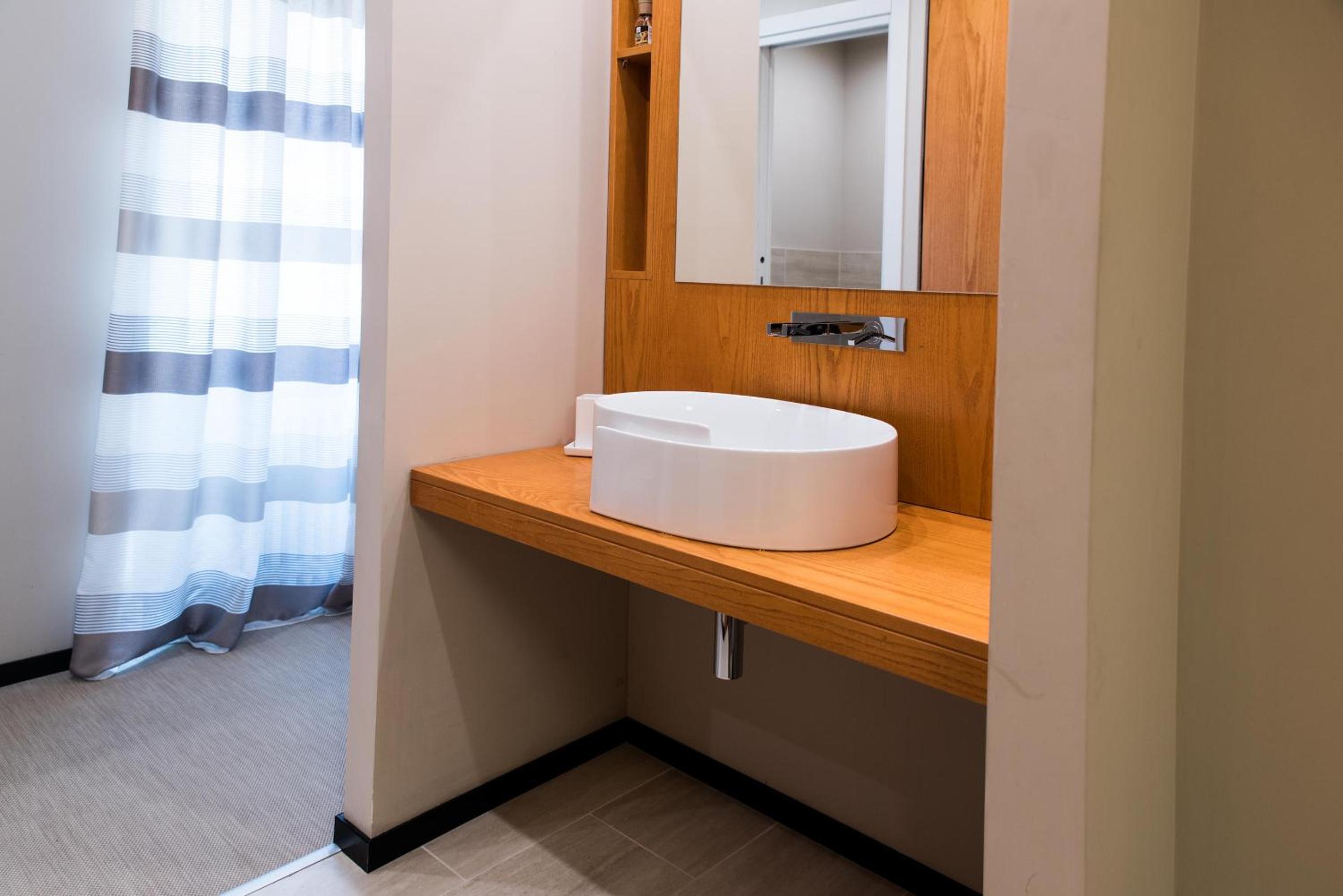 Unicum Vite en Rome — bathroom
