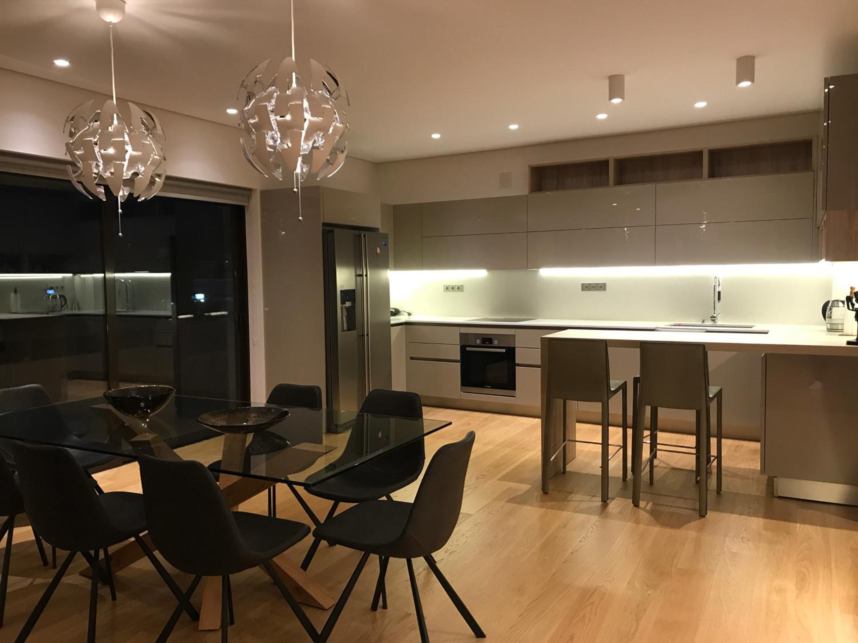 Luxury & Stylish Family Apartment photo 4