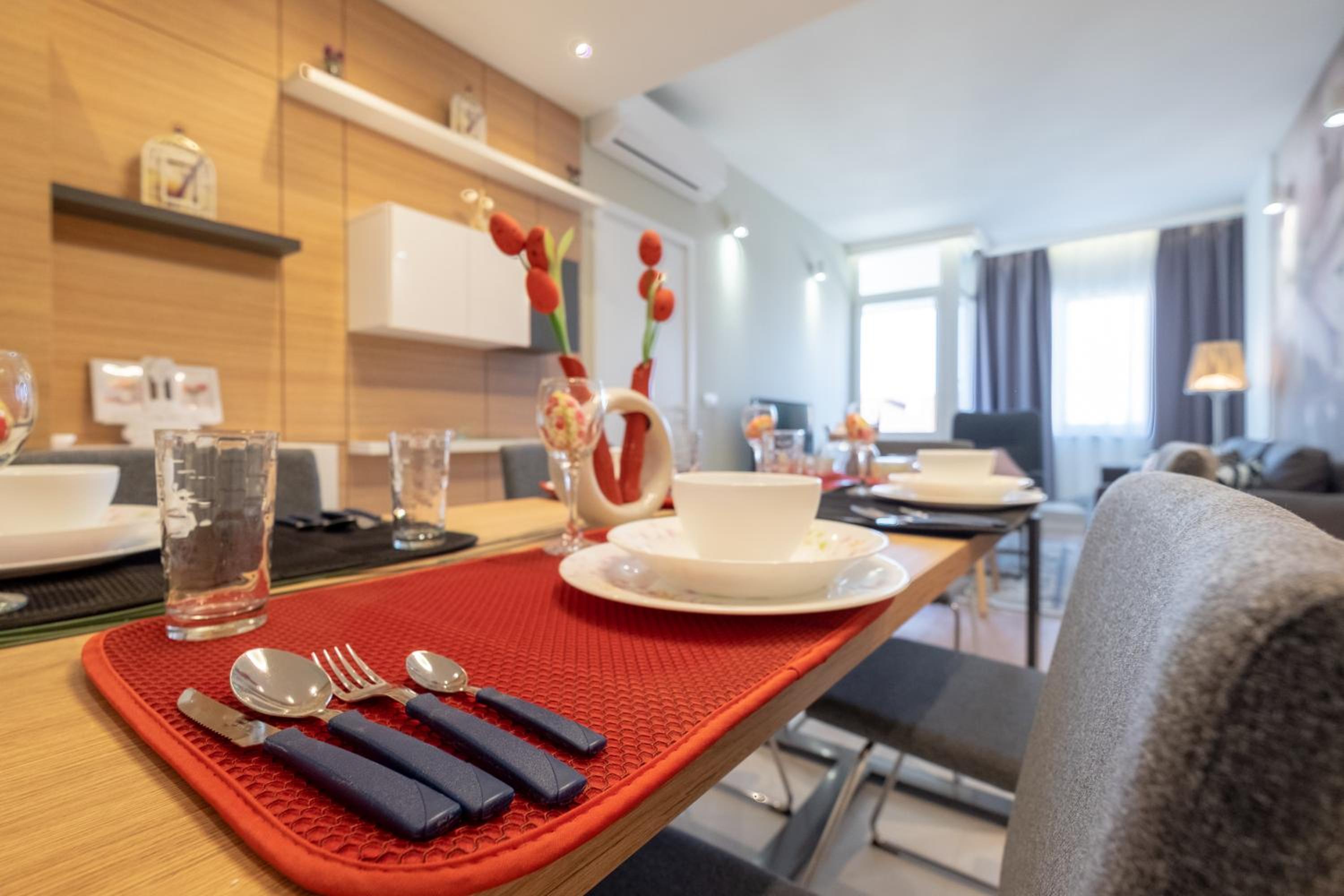 Vitosha Blvd Luxury 2-Bedroom, 2-Bathroom with Balcony