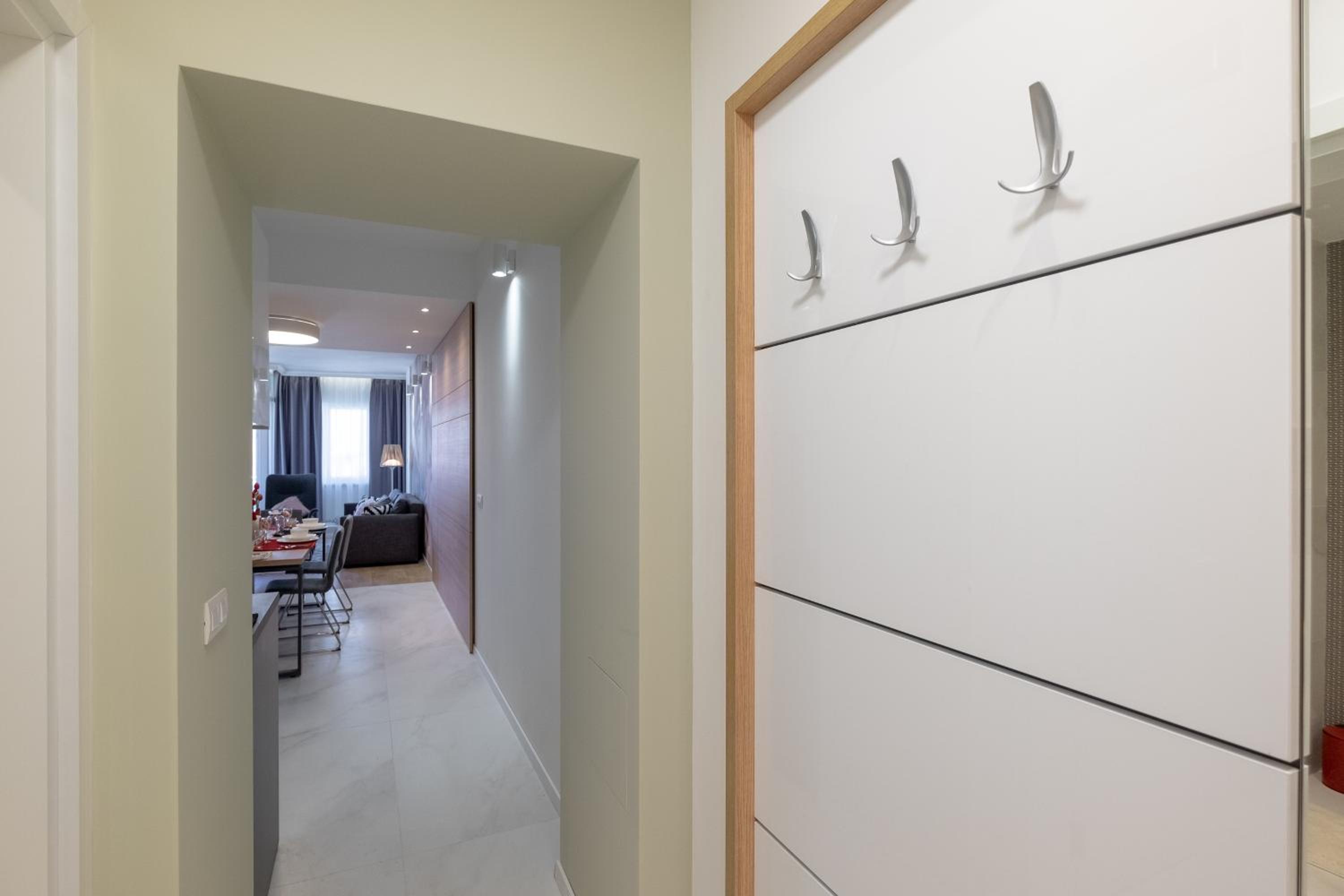 Vitosha Blvd Luxury 2-Bedroom, 2-Bathroom with Balcony