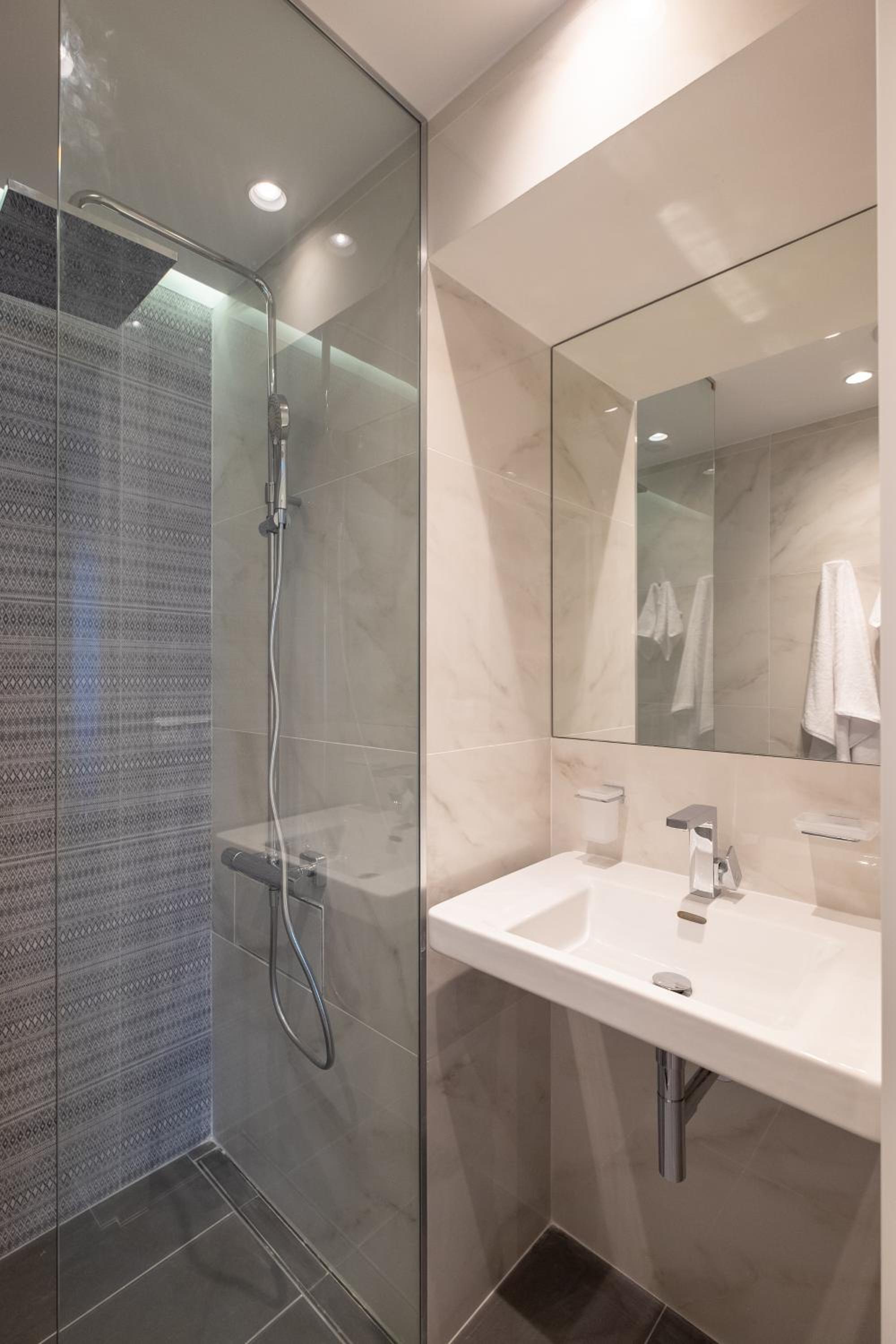 Vitosha Blvd Luxury 2-Bedroom, 2-Bathroom with Balcony
