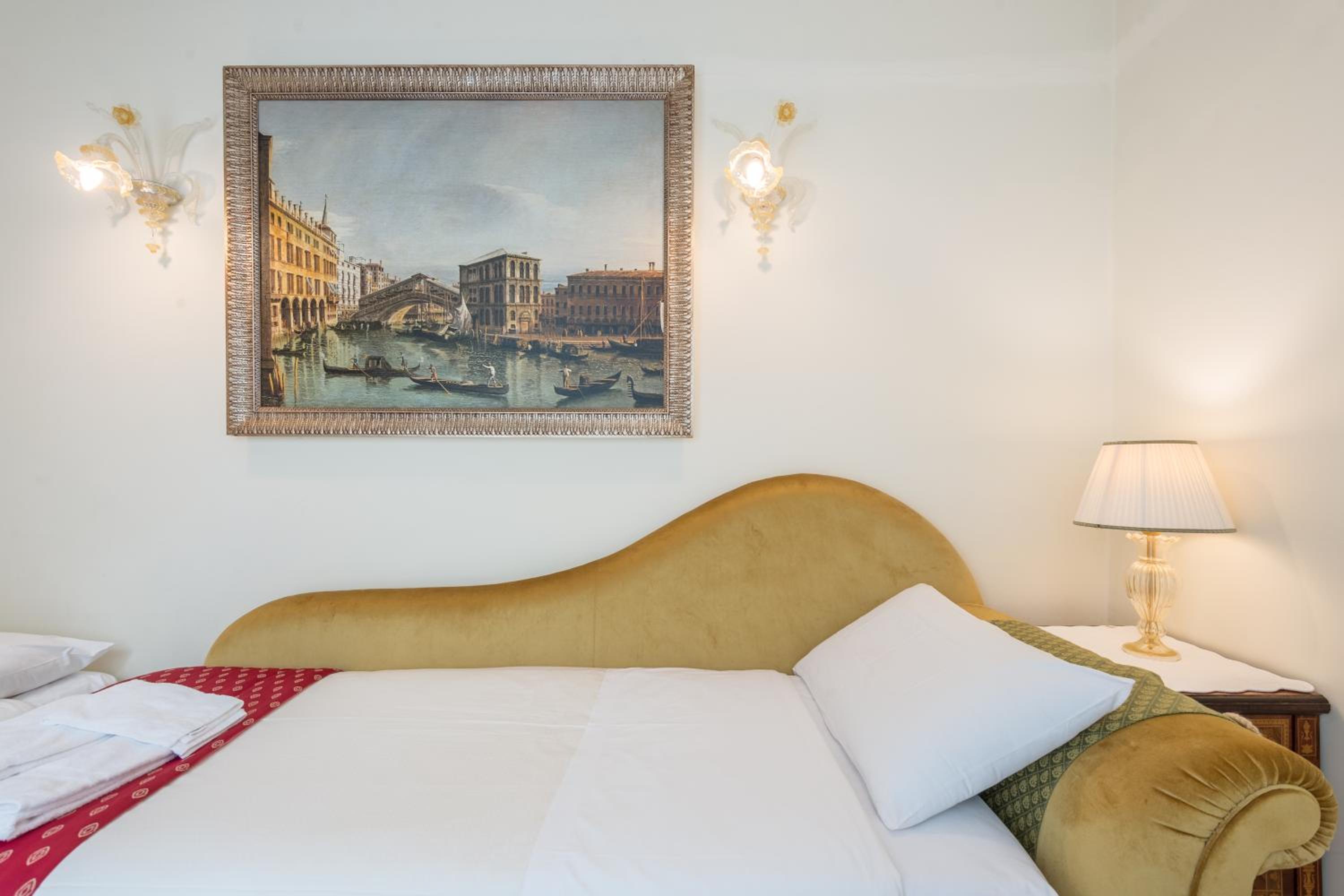 Ca' dei Cuori on the Grand Canal