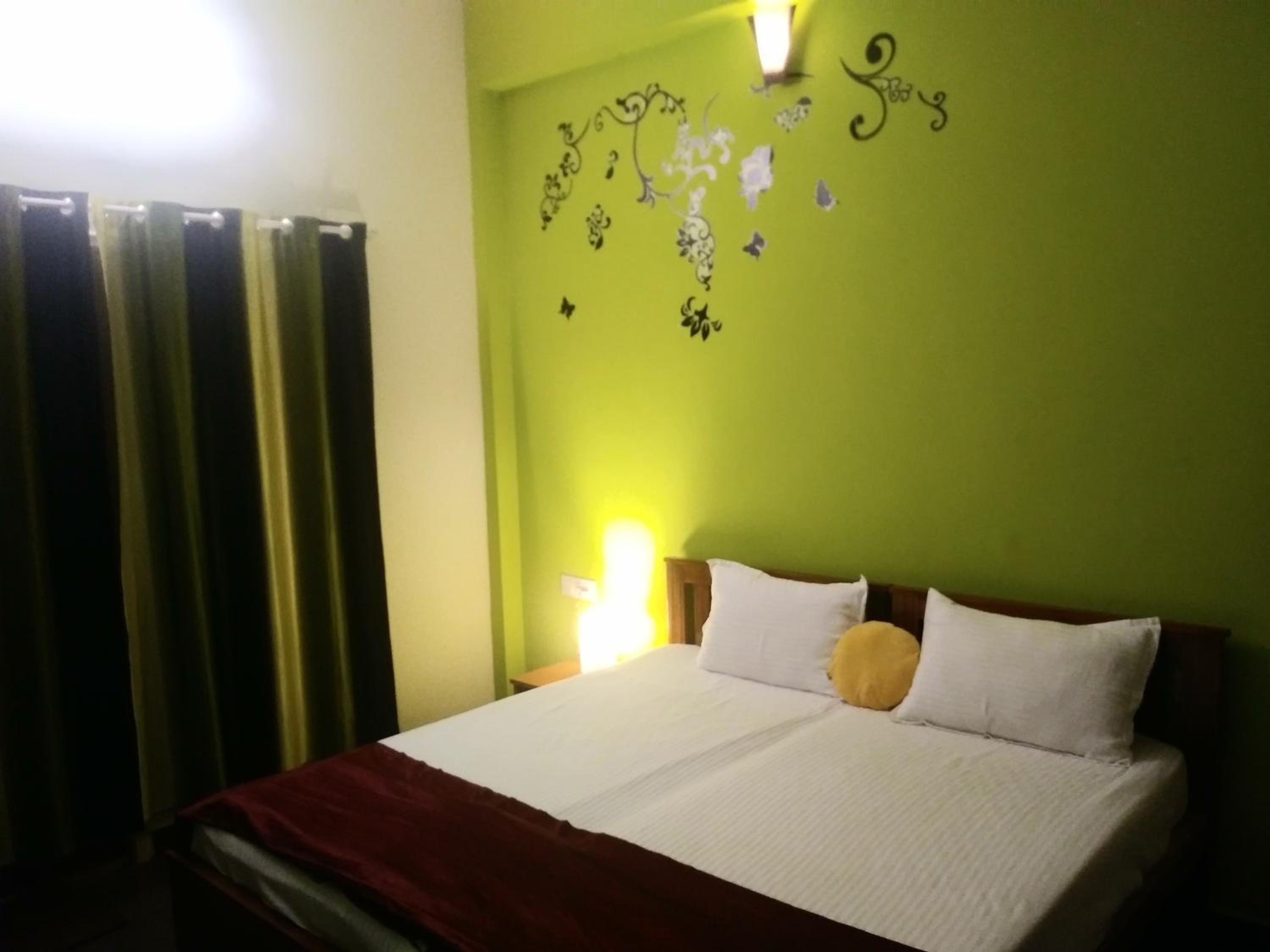 ROYALE ACHAYA view 3