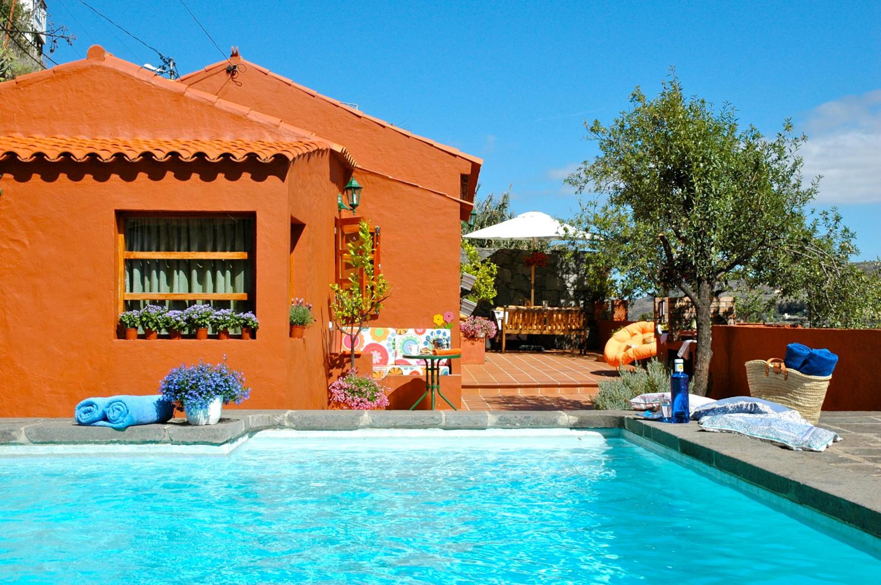 Hotel Tres Almendros by I N Z U L A E - Image 1