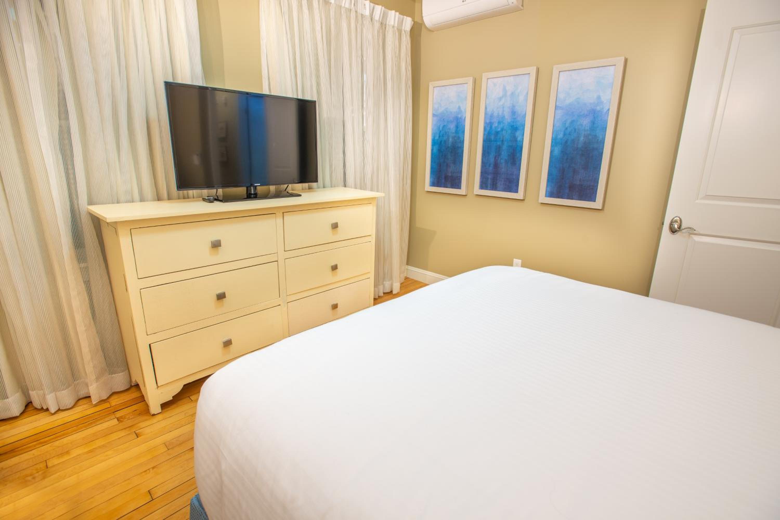84 Main by Capital Vacations - Property Image 12