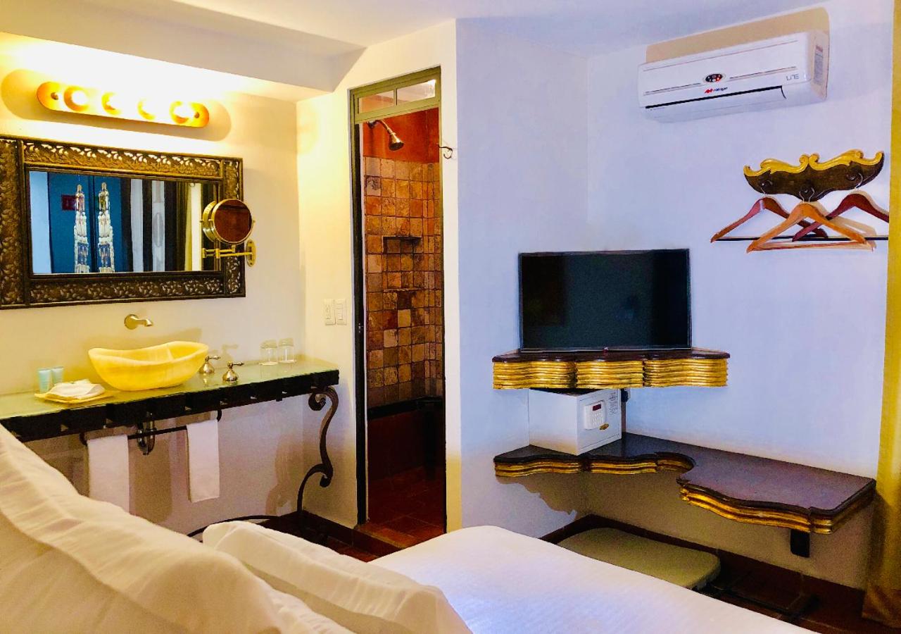 Hotel Herencia By Hosting House - Property Image 43