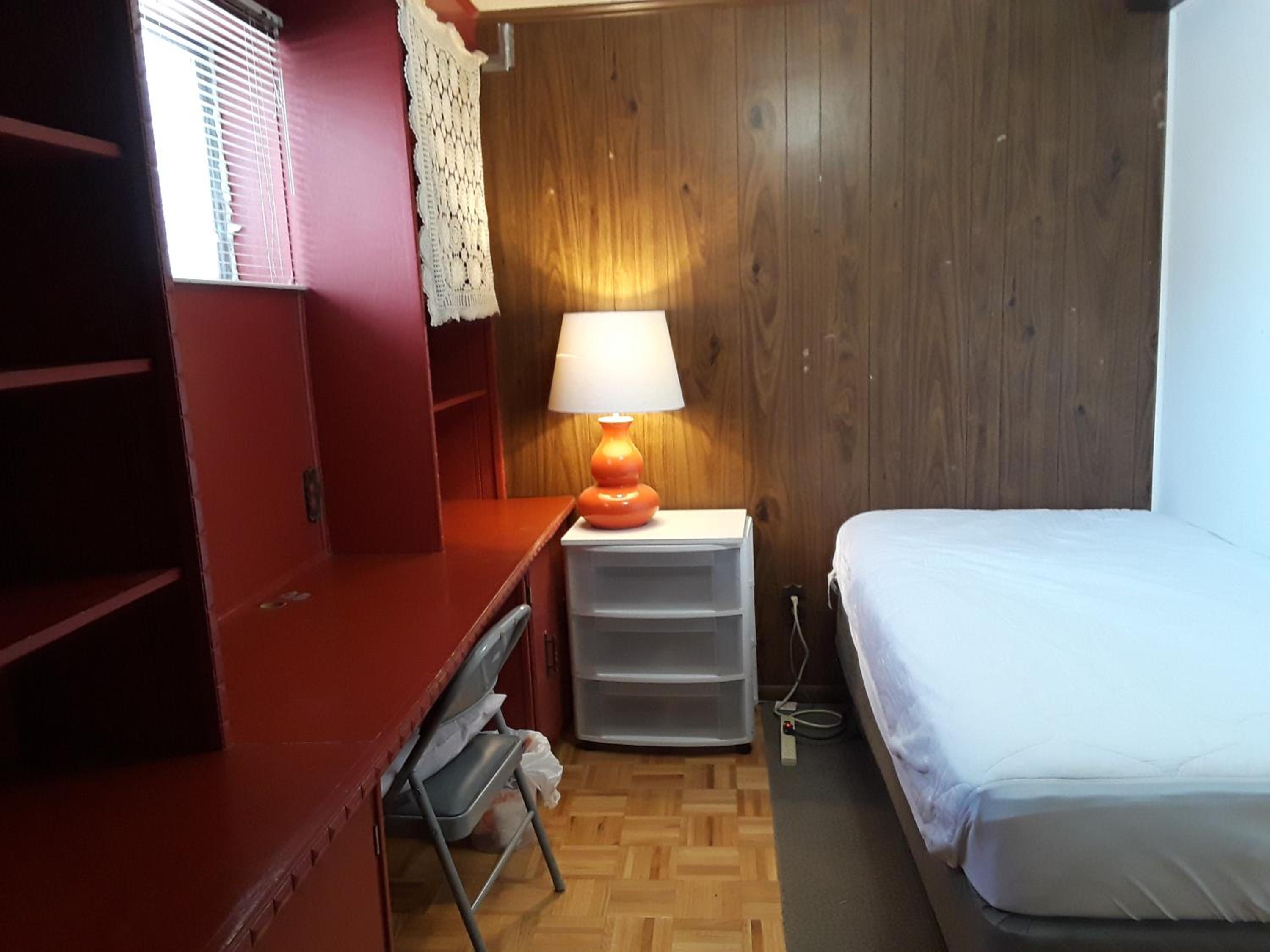Private Room near Airport