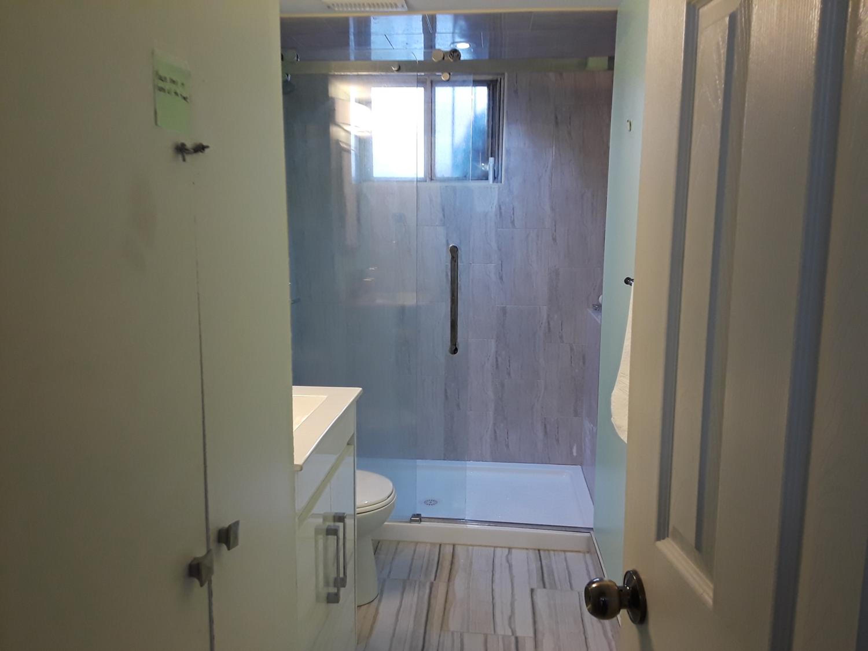 Private Room near Airport