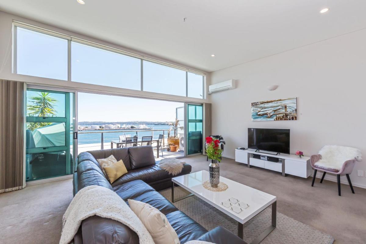 3 Bedroom Penthouse with Fabulous Views