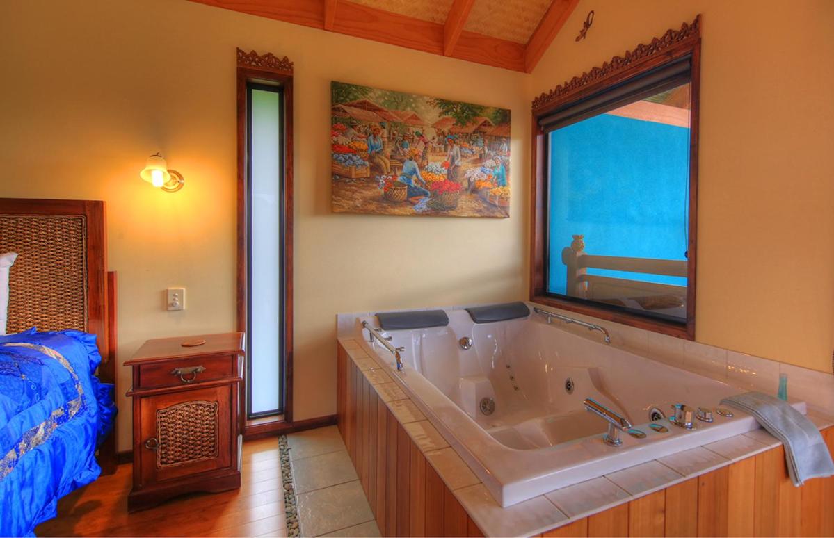 Maleny Tropical Retreat