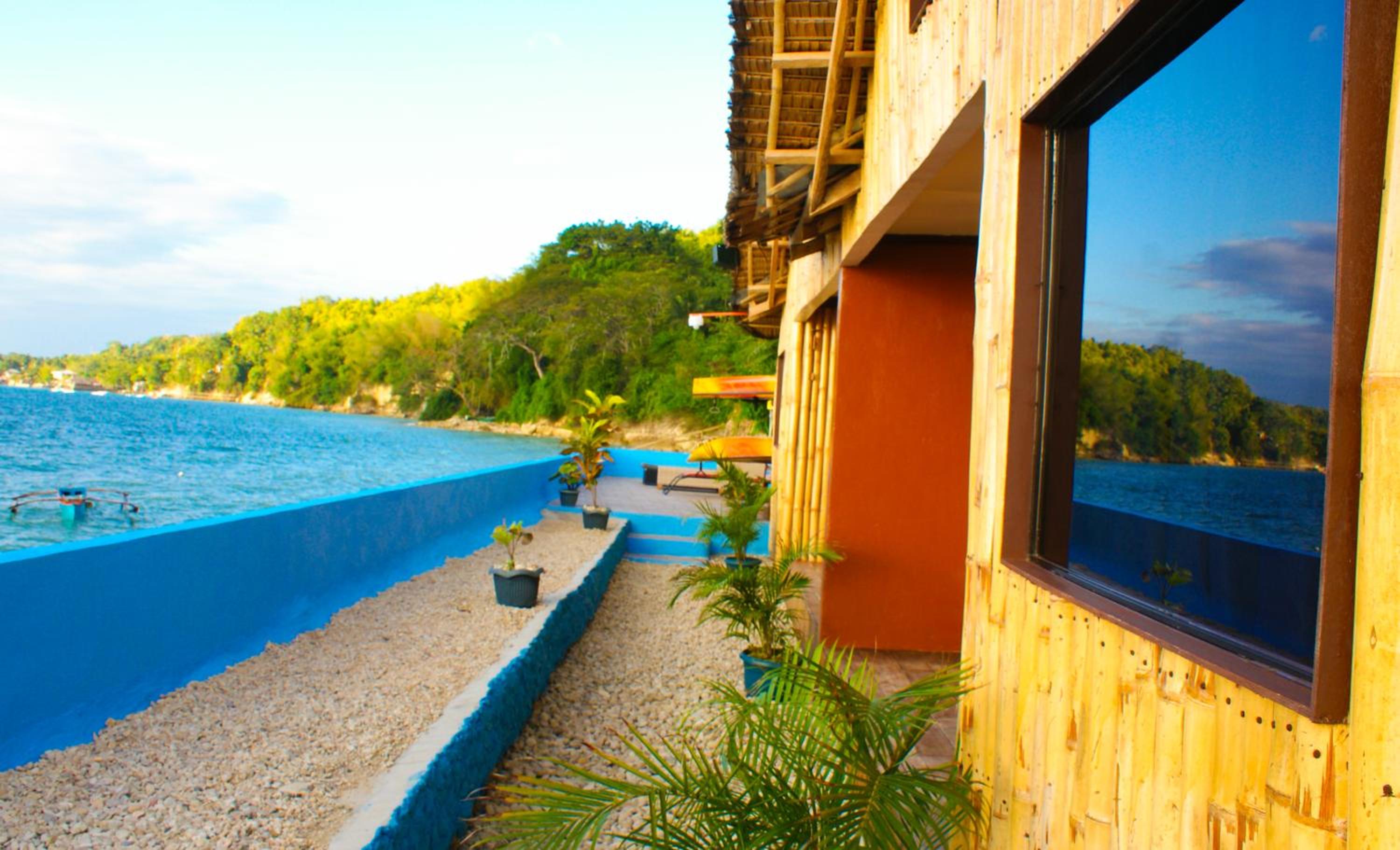 MLK Bamboo Beachhouse