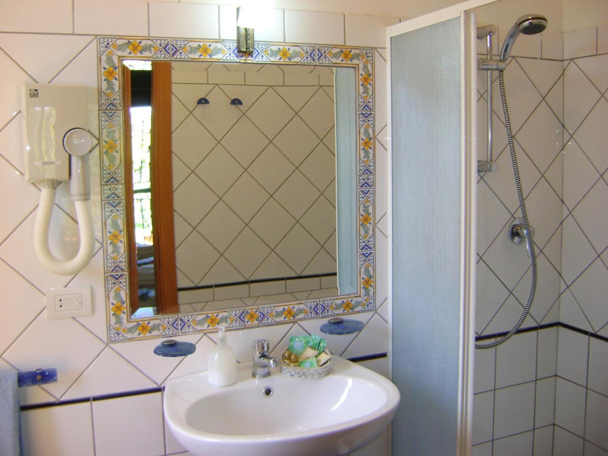 Photo 24