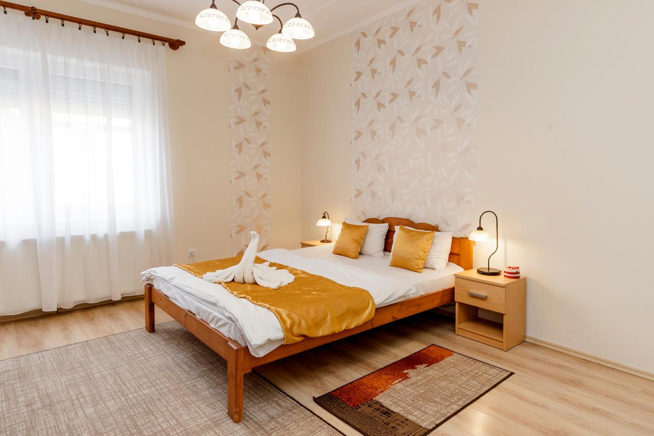 Almafa Apartmanház view 5
