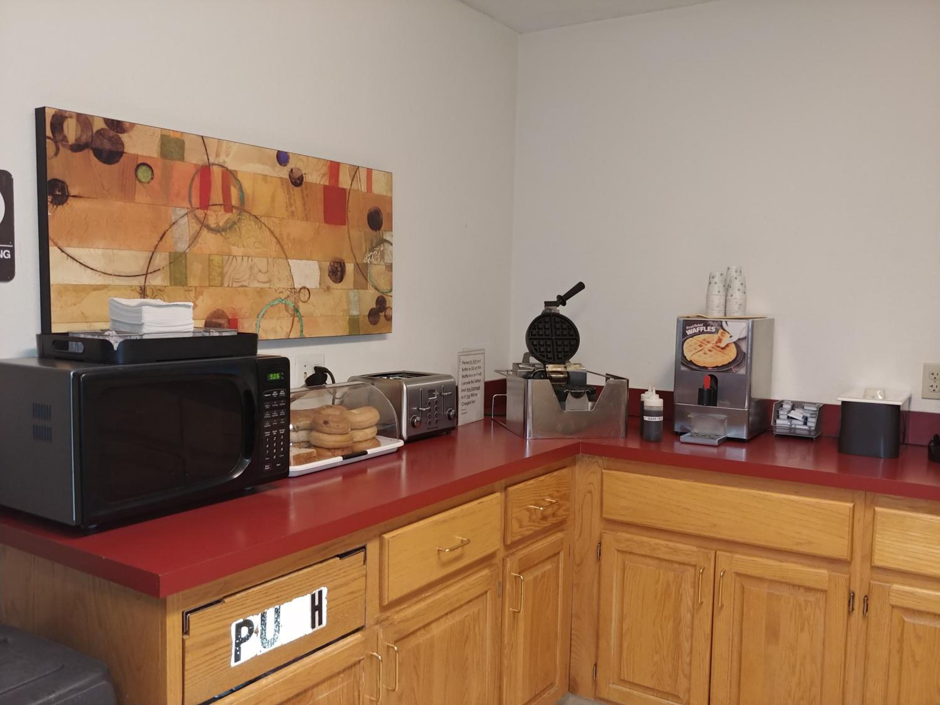 Americas Best Value Inn Charlotte view 5
