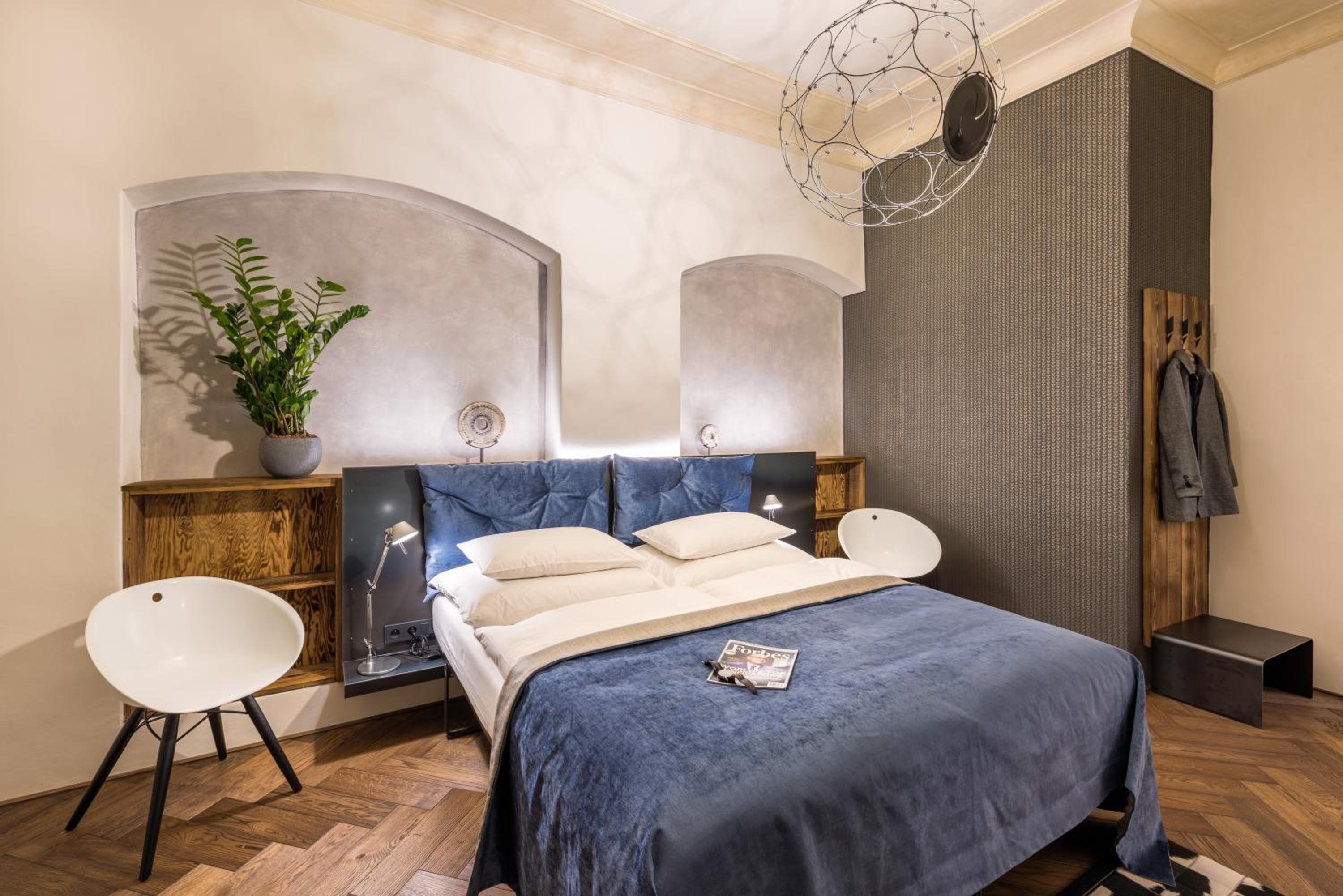 Hotel MOOo by the Castle - Image 1