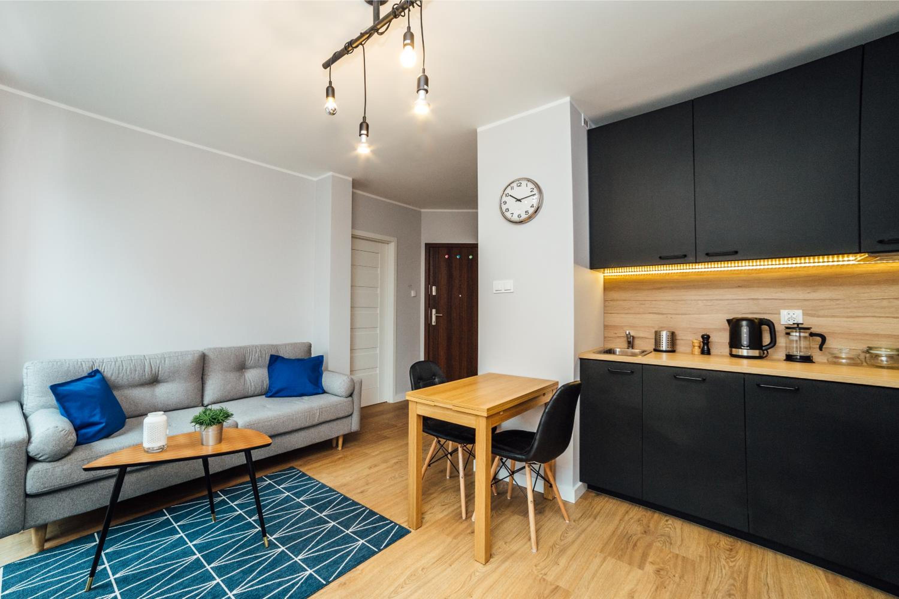 PoBookowane Chmielna Apartments Old Town view 3