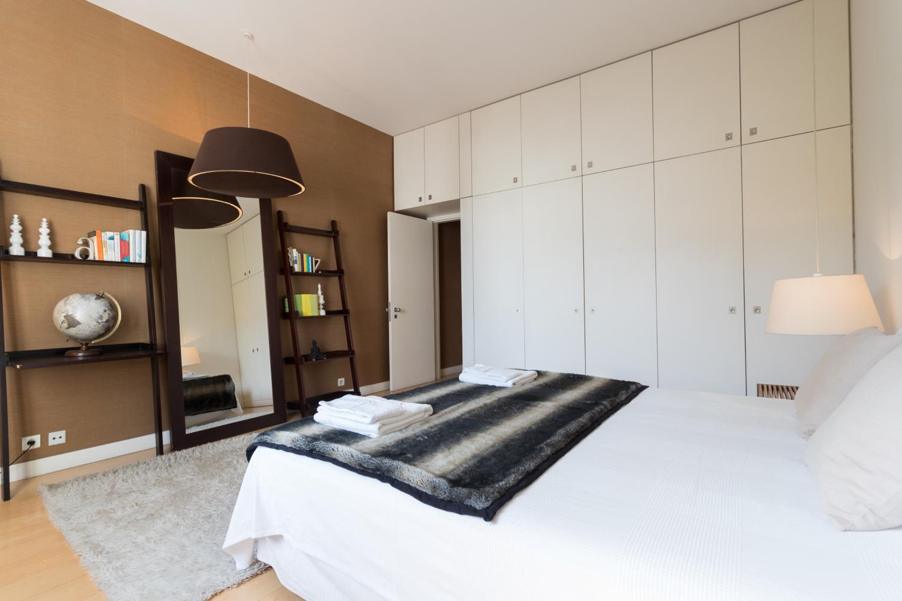 FLH Chiado Design Flat view 3