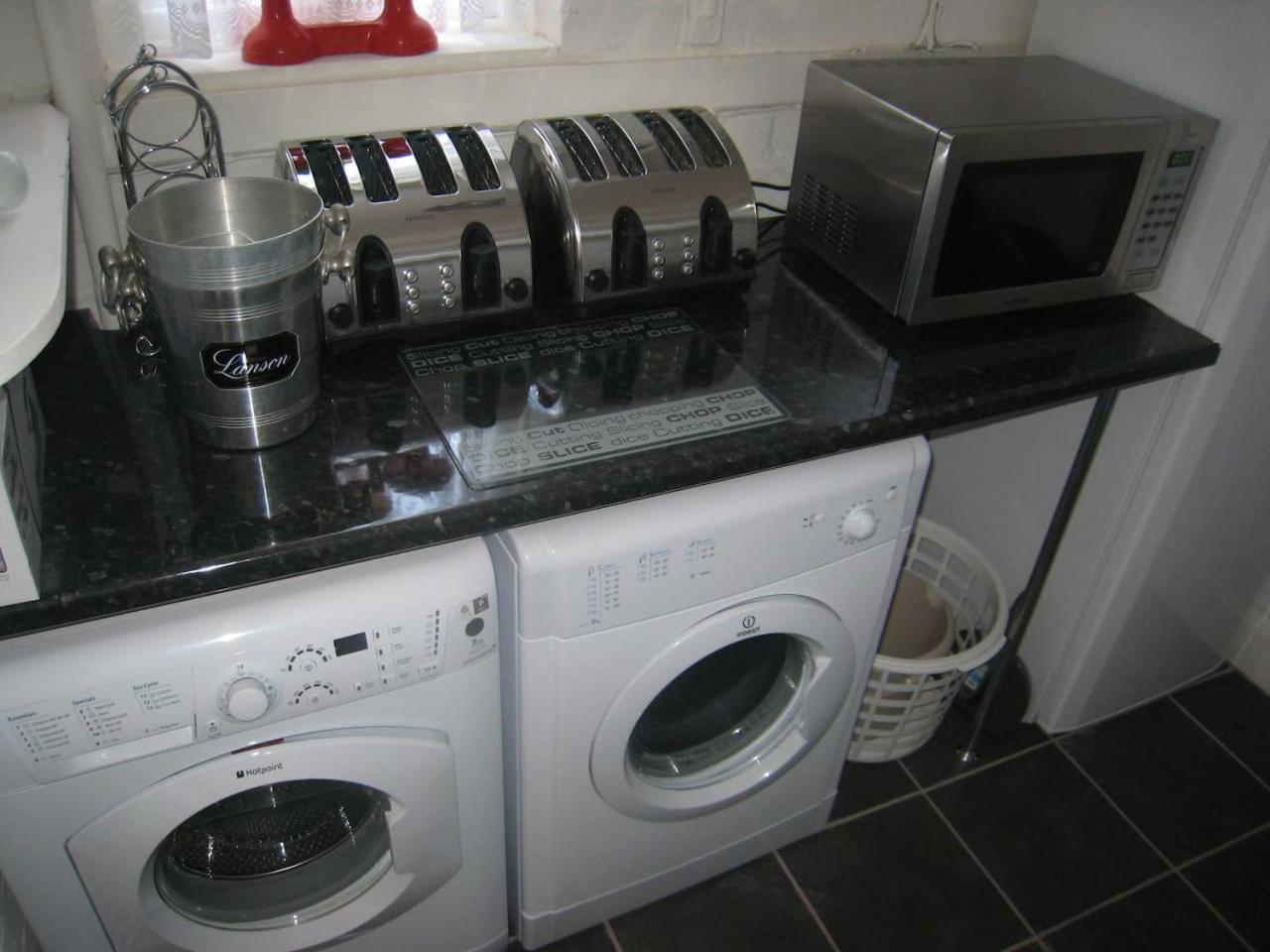 Photo 8