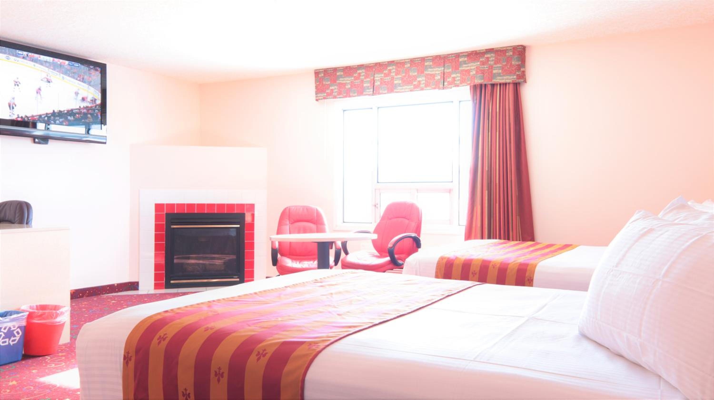 Leduc Vacations - Crystal Star Inn Edmonton Airport with free shuttle to and from Airport - Property Image 7