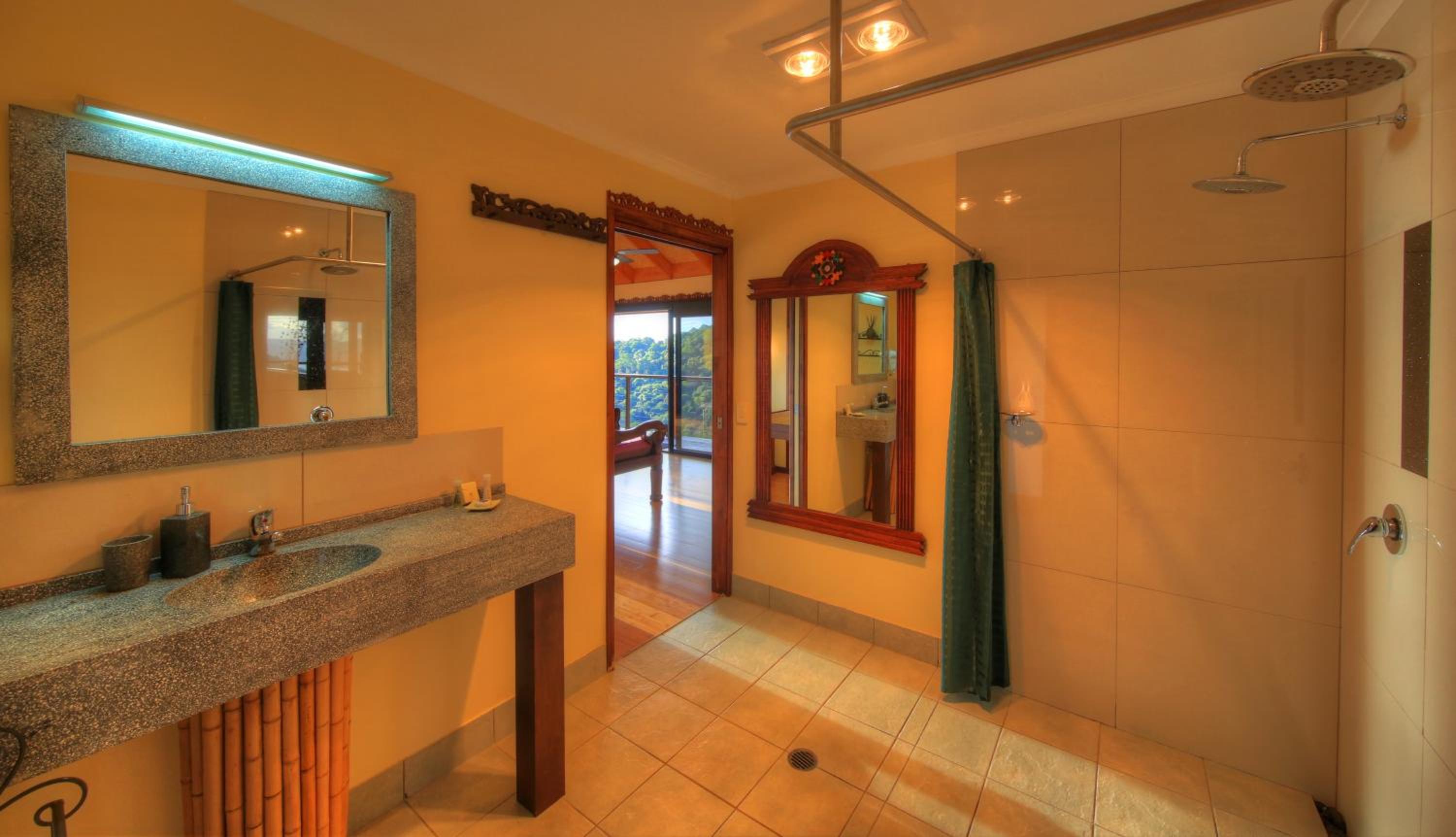 Maleny Tropical Retreat