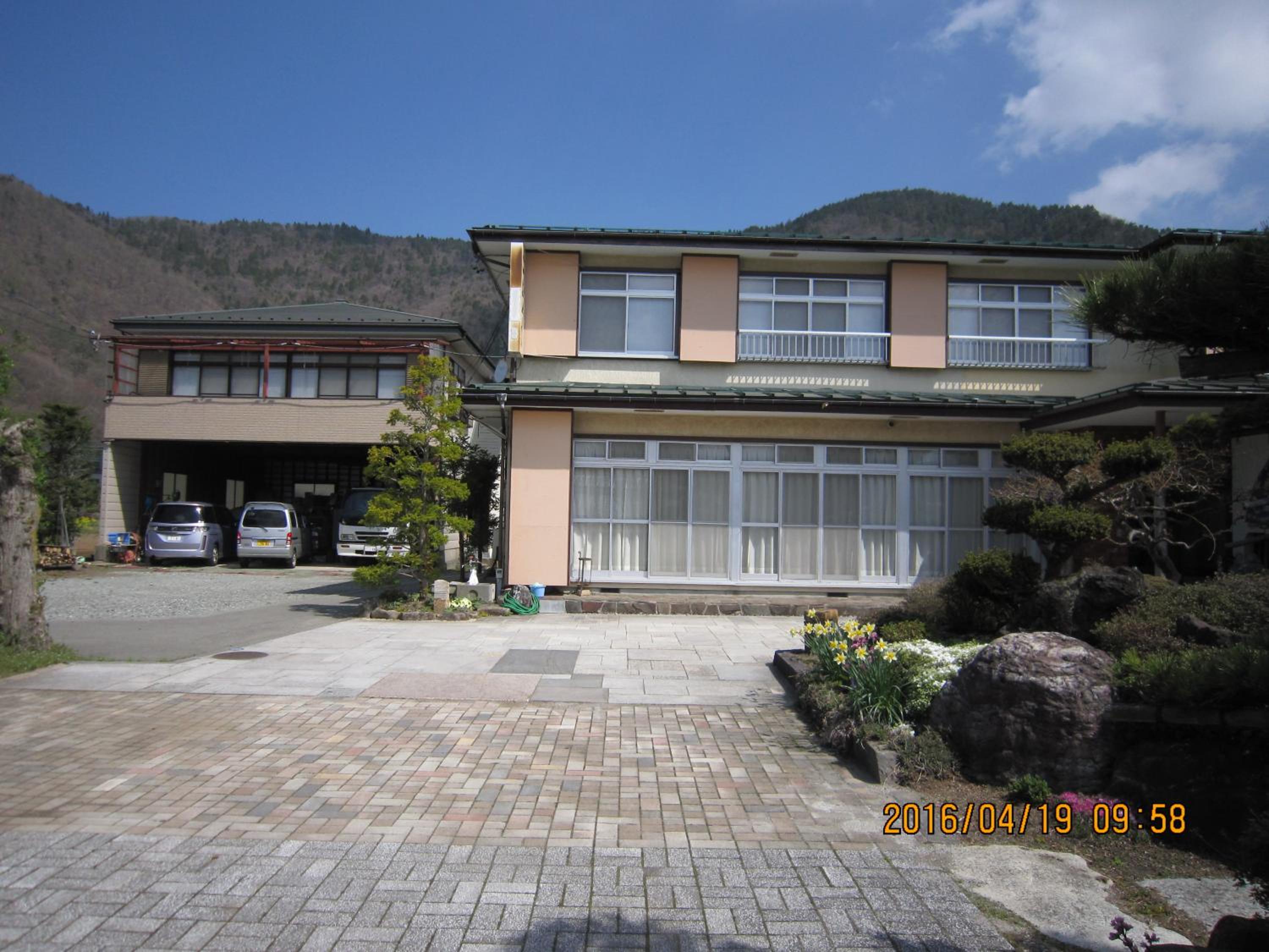 Photo 12