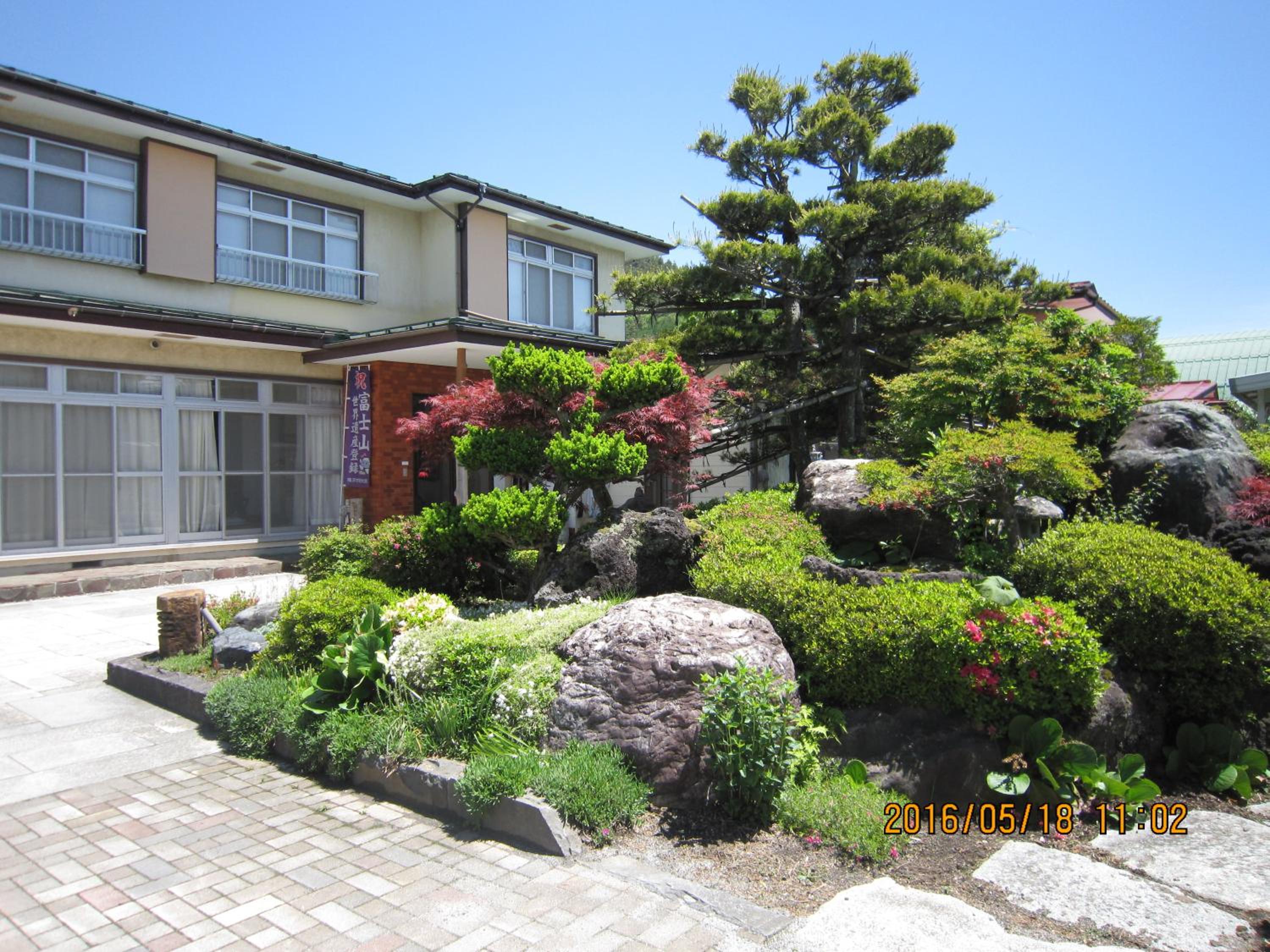 Photo 9