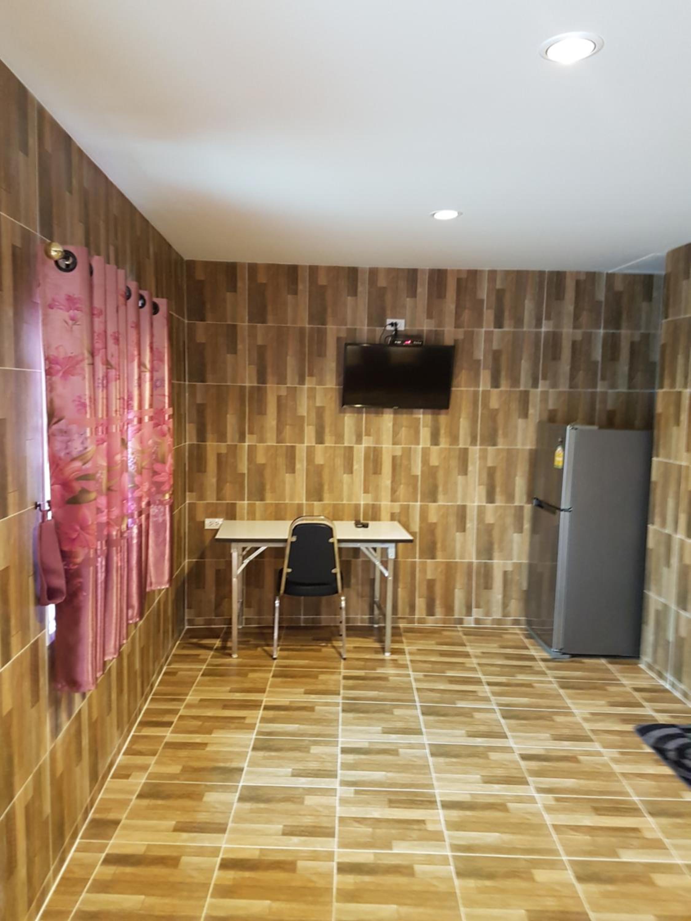 Pranee Home view 4