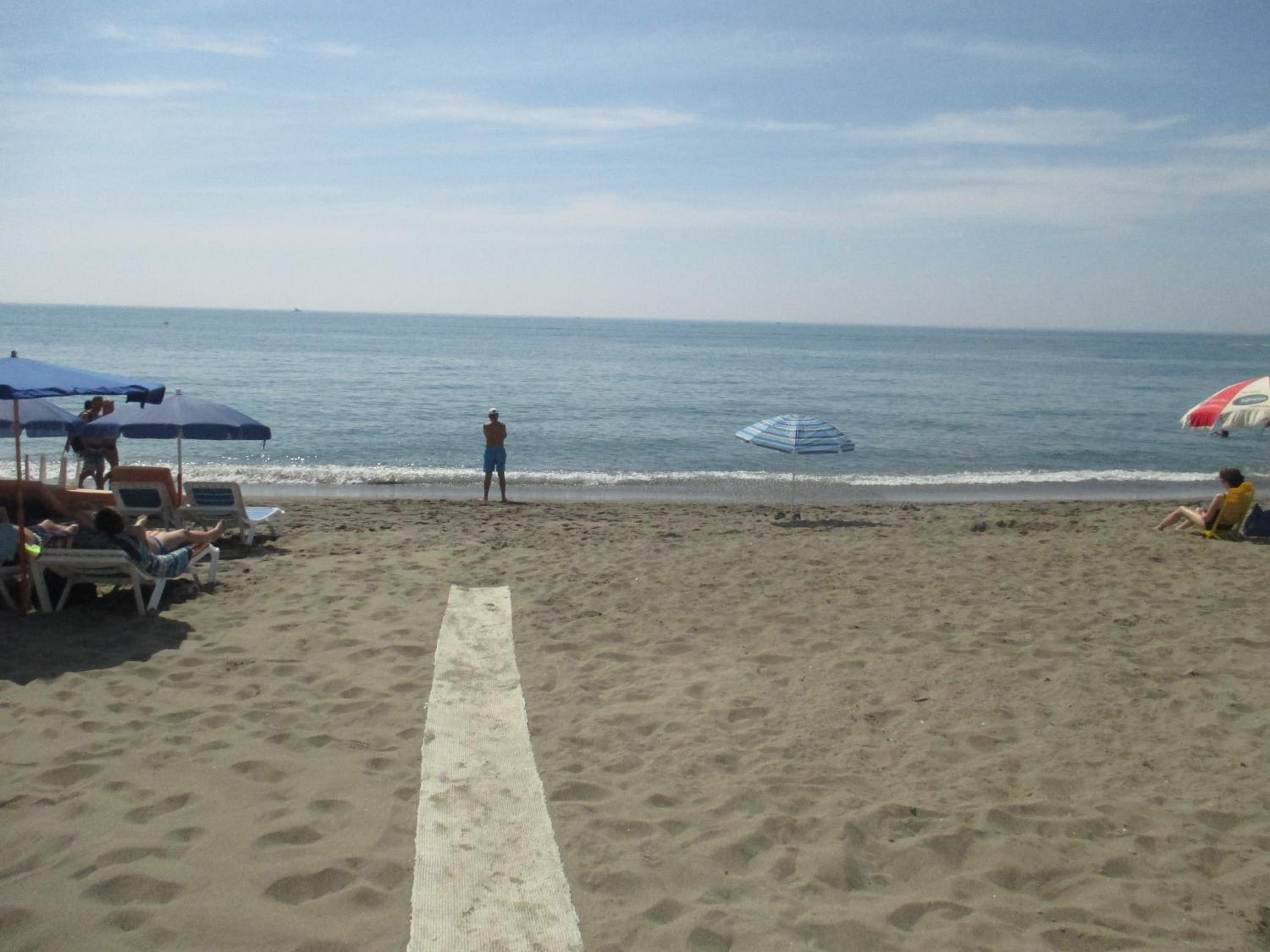 Beachfront apartment DIANA 2