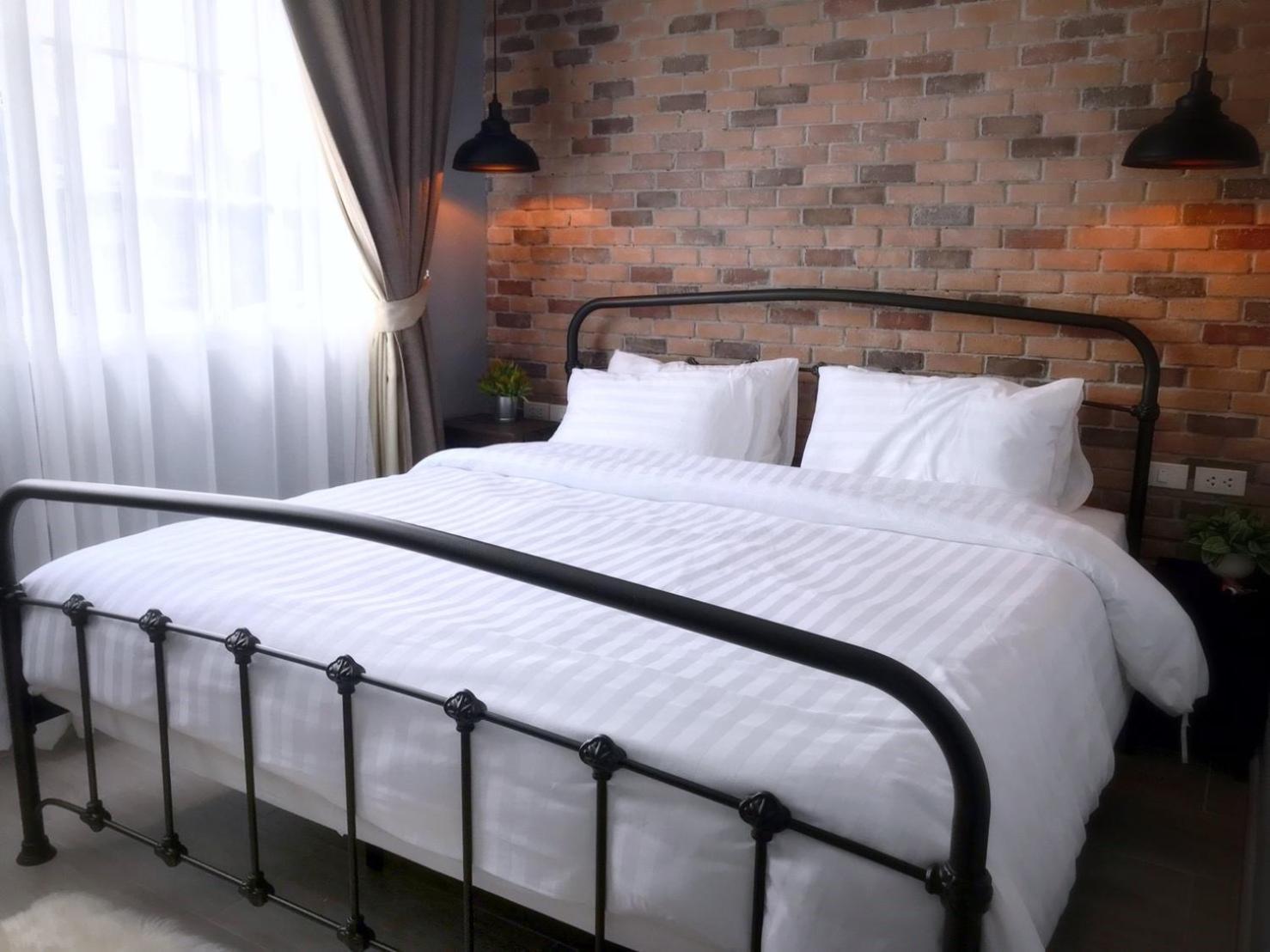 Hide and Seek Boutique Hometel