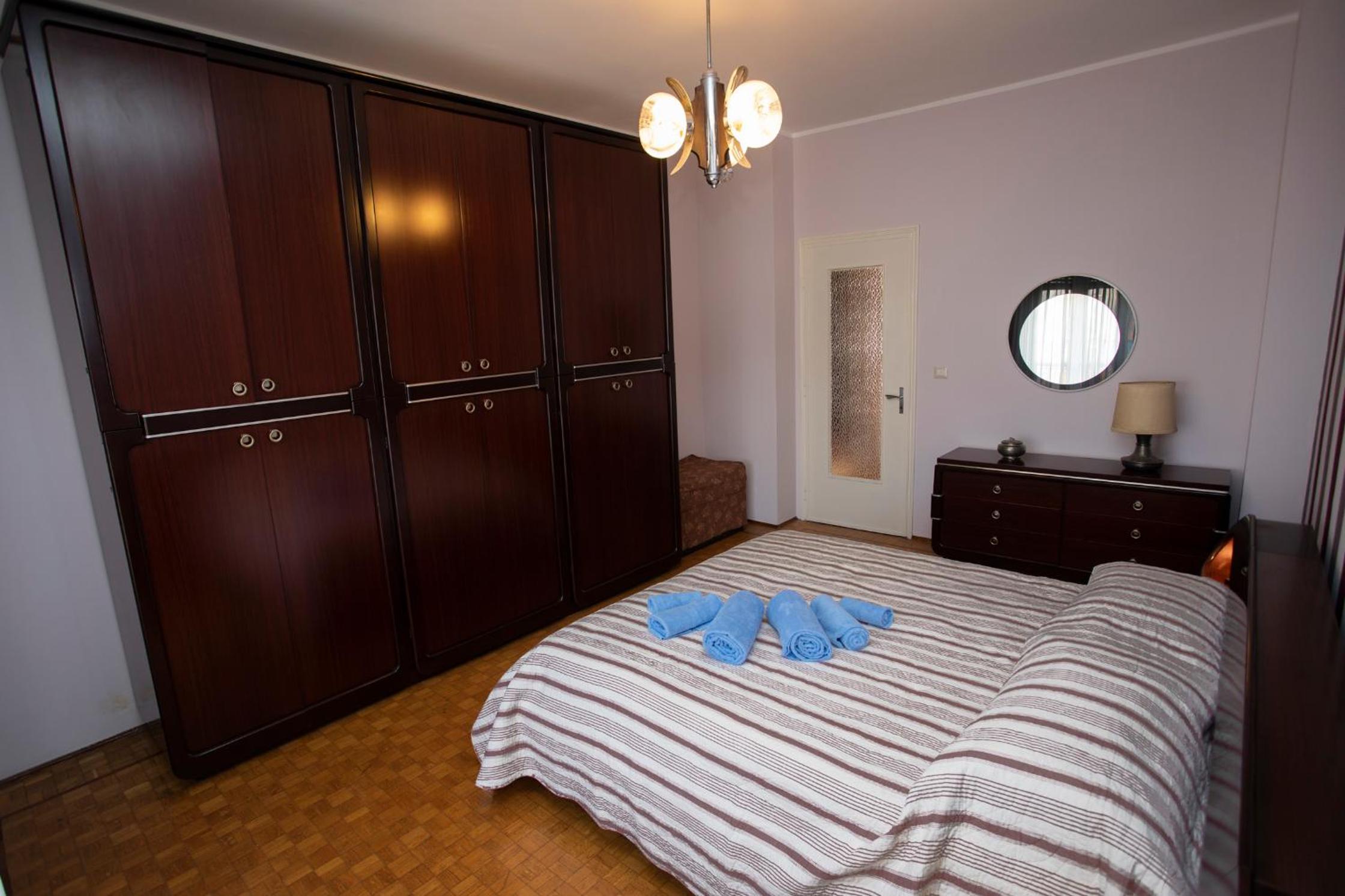 Spezia en Turin — hotel room