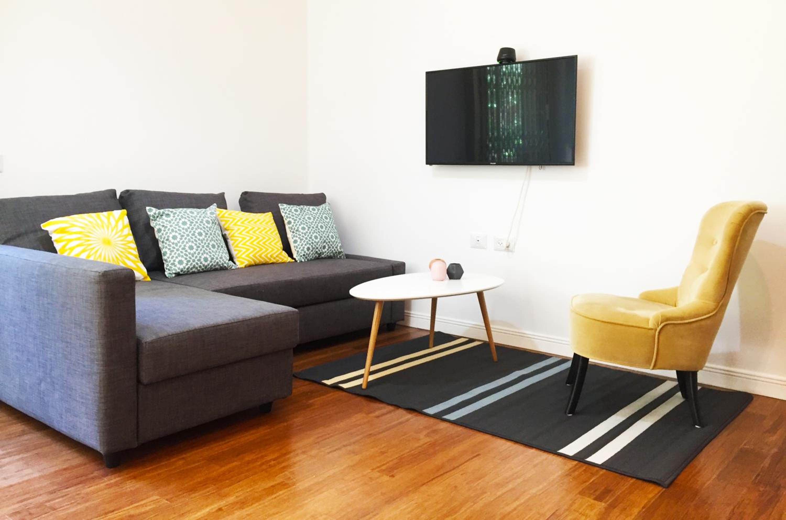 Simply Apartments - Idelson Street view 3
