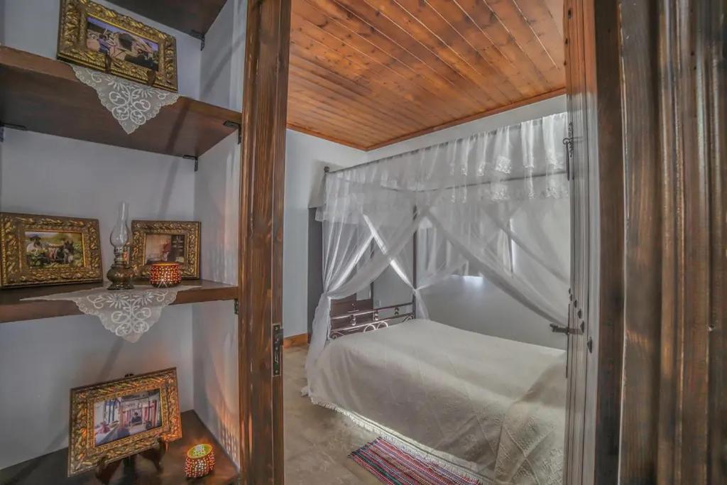 Lofou Traditional House