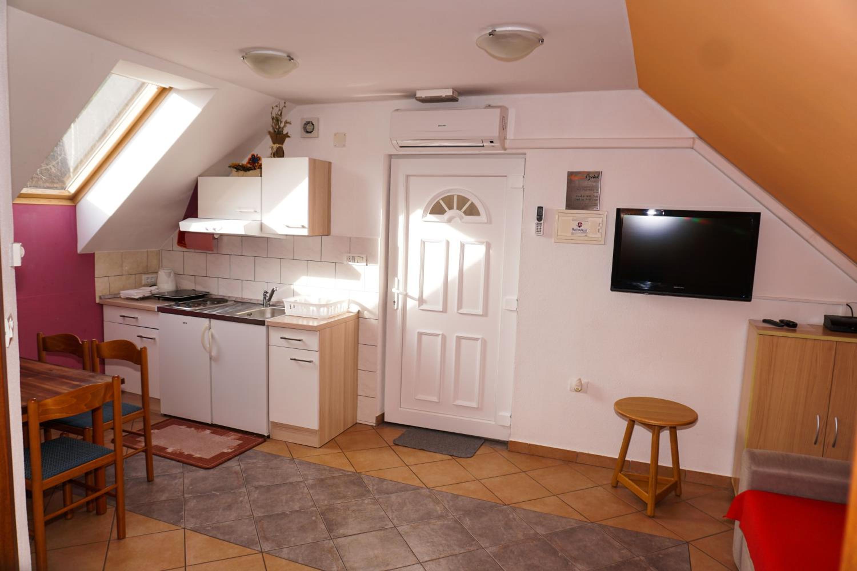 Apartment Ozebek view 5