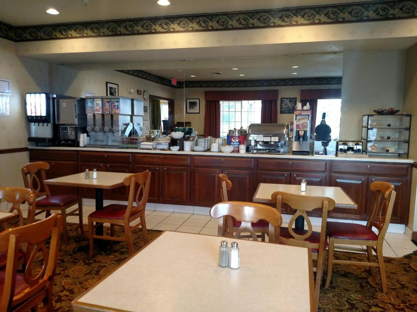 Galesburg Vacations - AmericInn by Wyndham, Galesburg, IL - Property Image 34