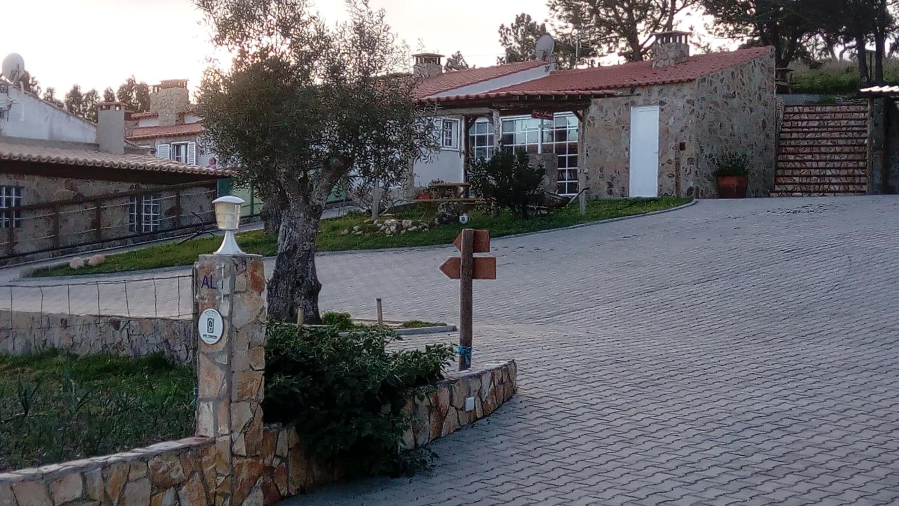 Hotel Monte Chabouco - Alojamento Local - Image 1