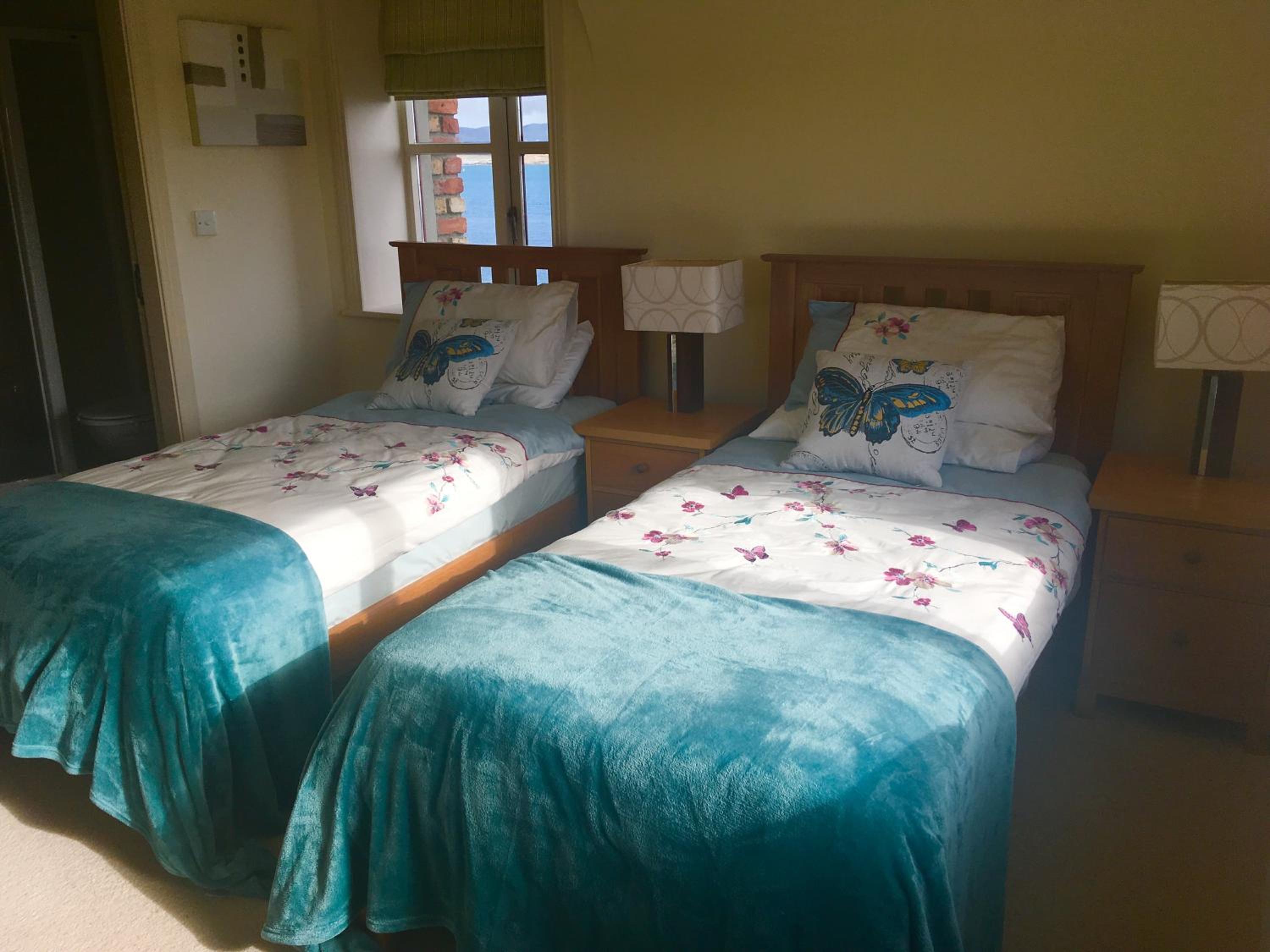 Curlew Apartment