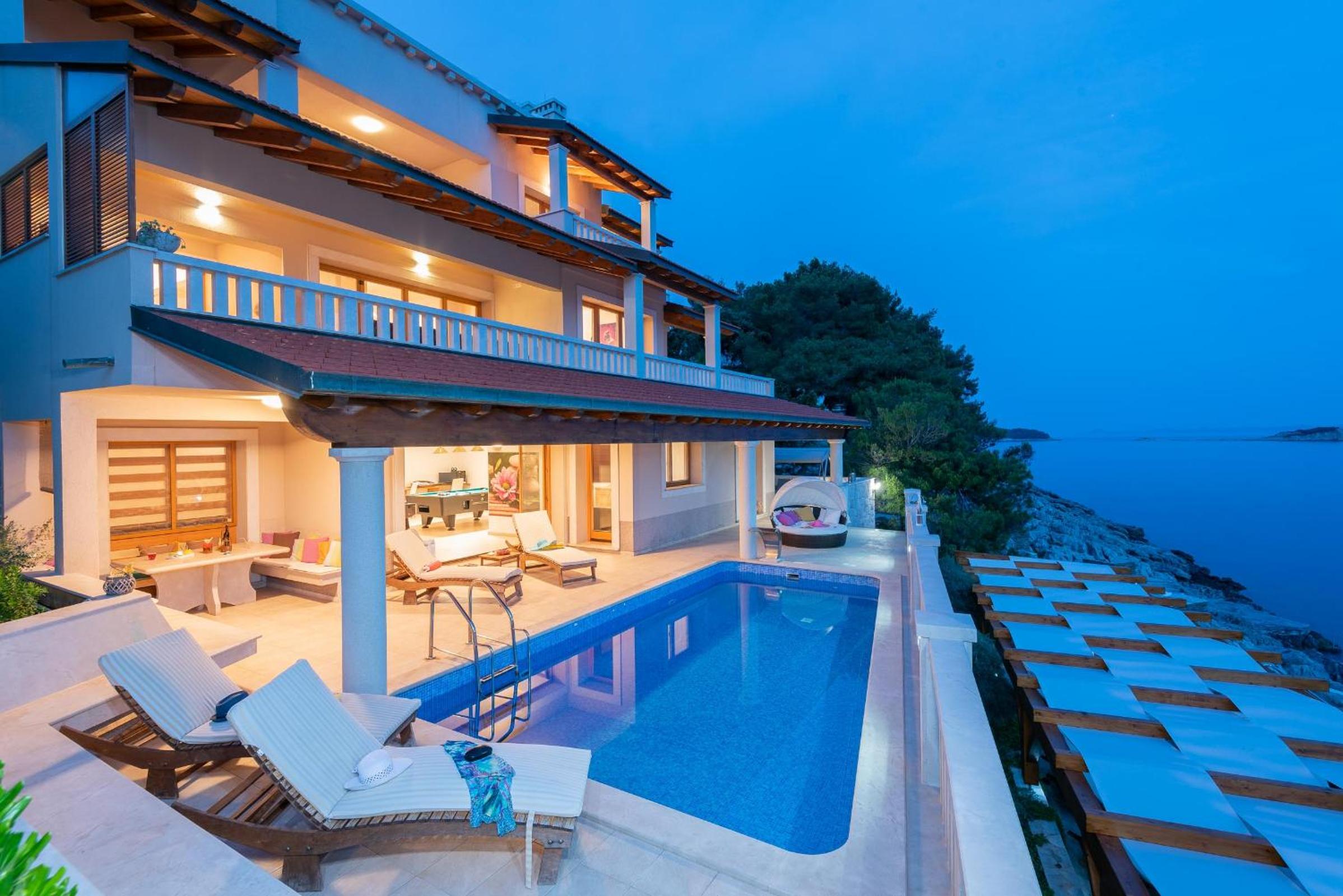 Exceptional Beachfront Holiday Villa on Korčula Island photo 3