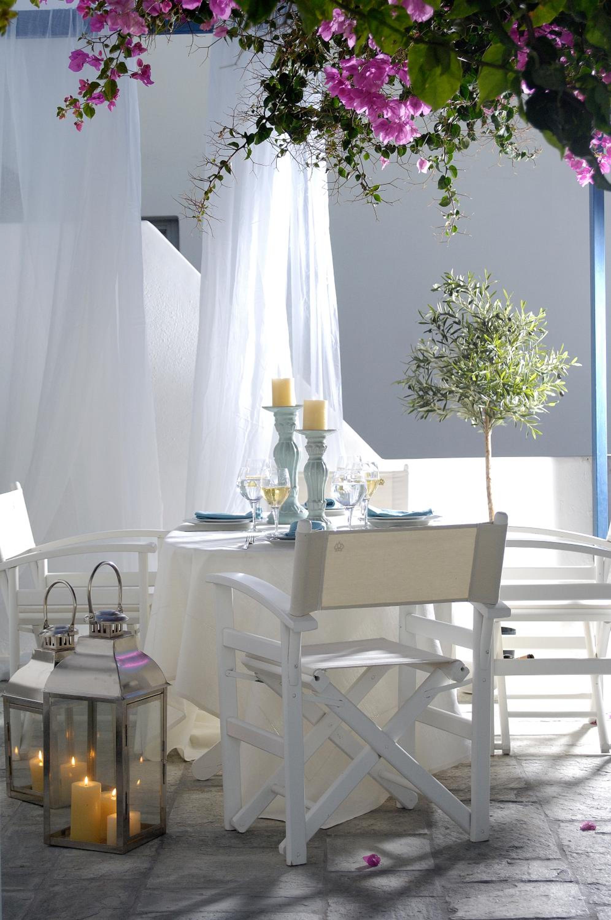 Kapetan Tasos Suites