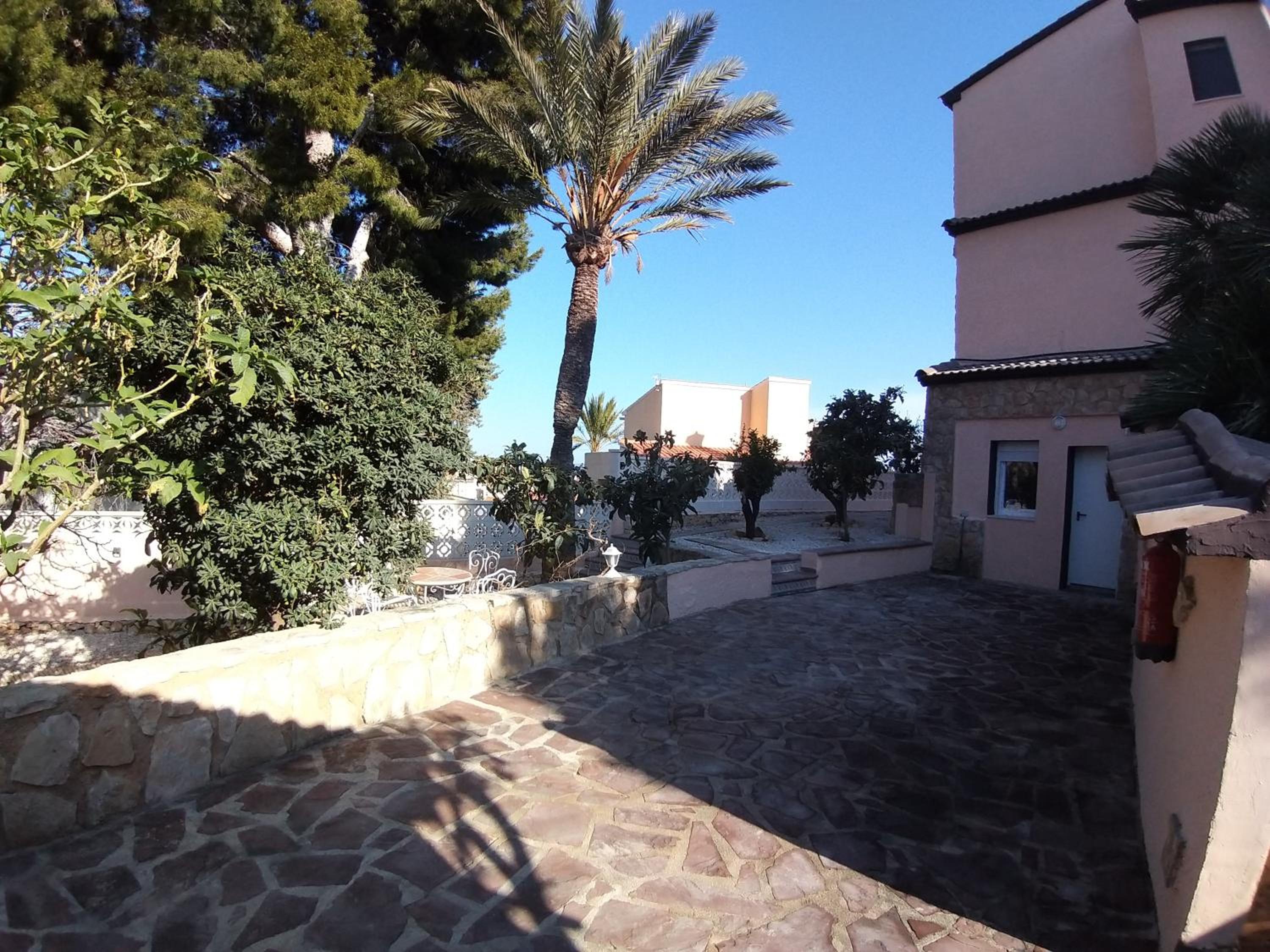 Photo 18