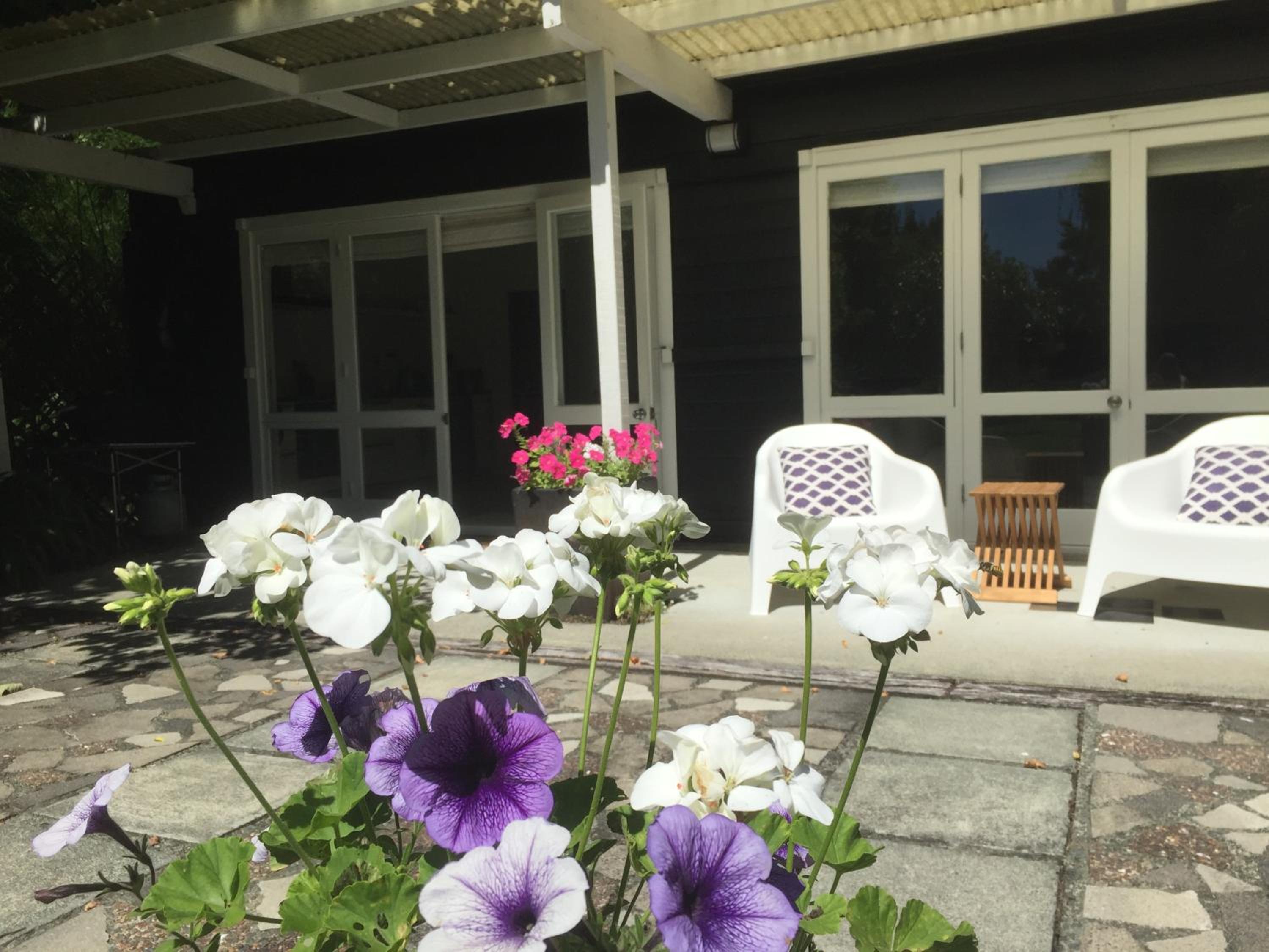 Columbus Cottage at 144 on Jones view 2