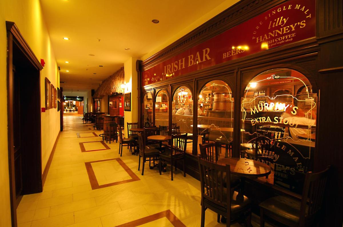 restaurant